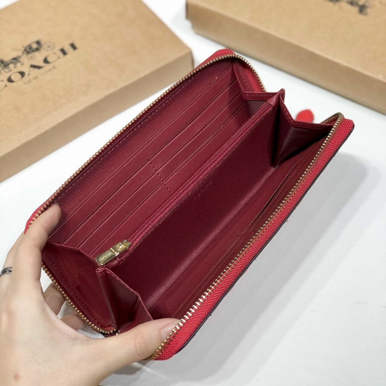 Ví C0*ACH ACCORDION ZIP WALLET da thật chuẩn xịn