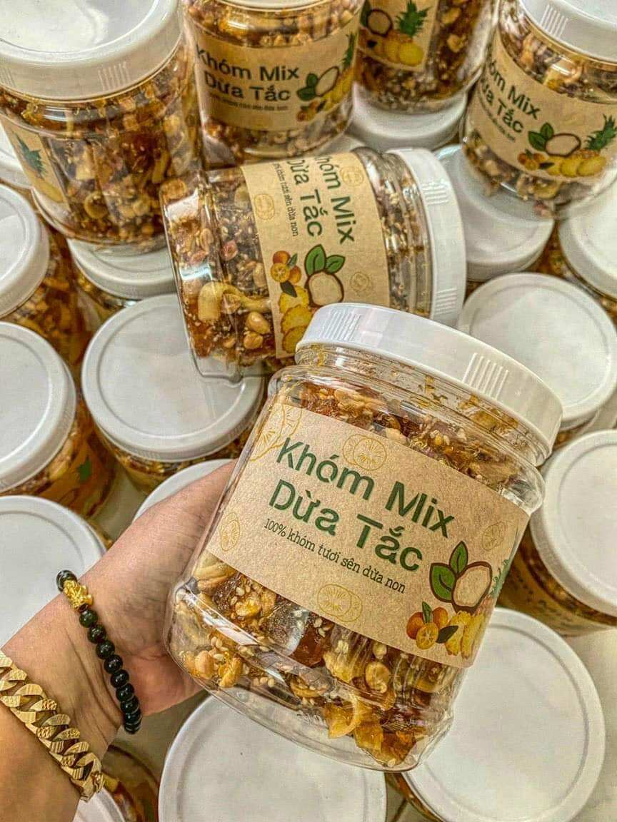 Khóm ngào dừa non 500g (Khóm mix dừa tắc)
