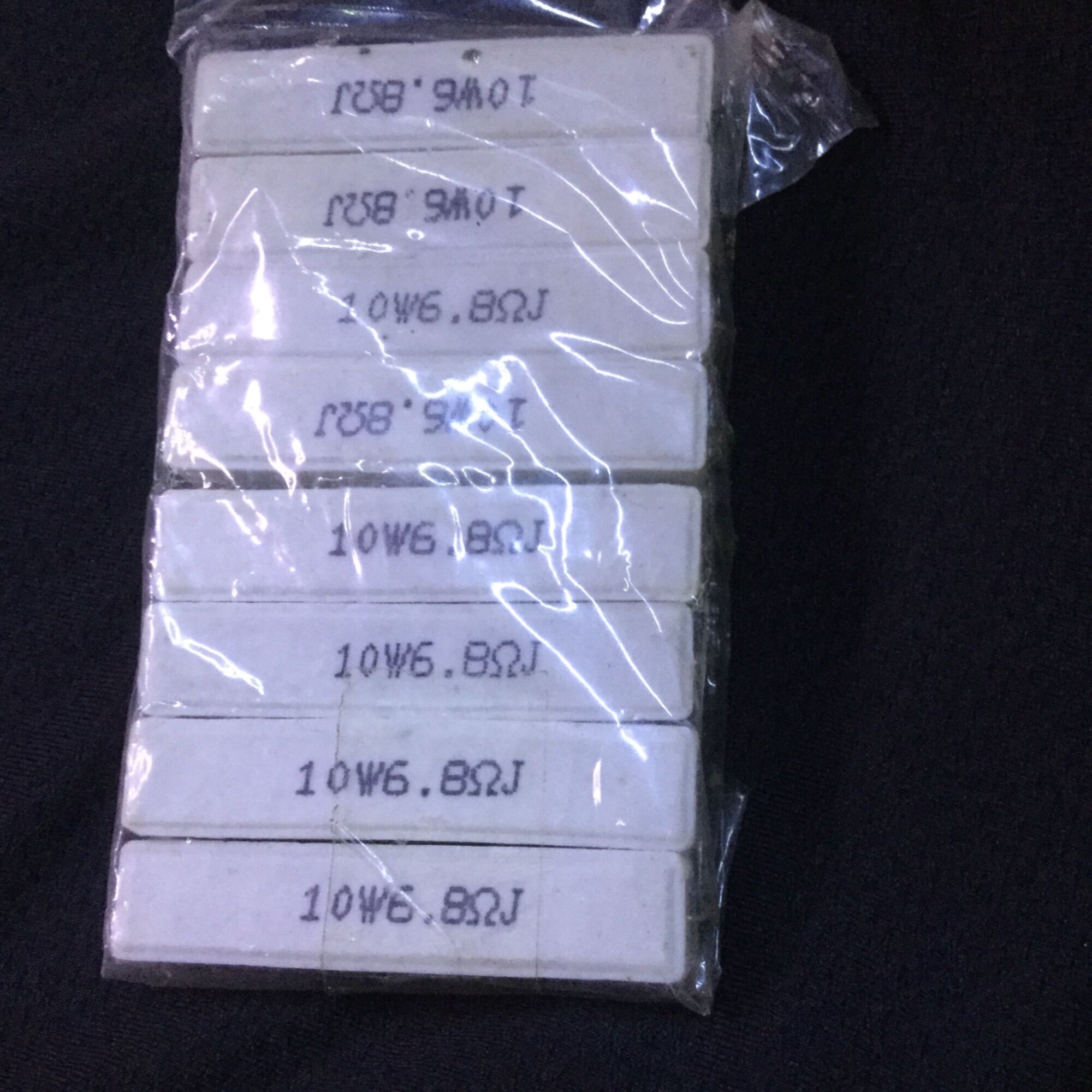 Trở sứ công suất 10w-6.8♎️