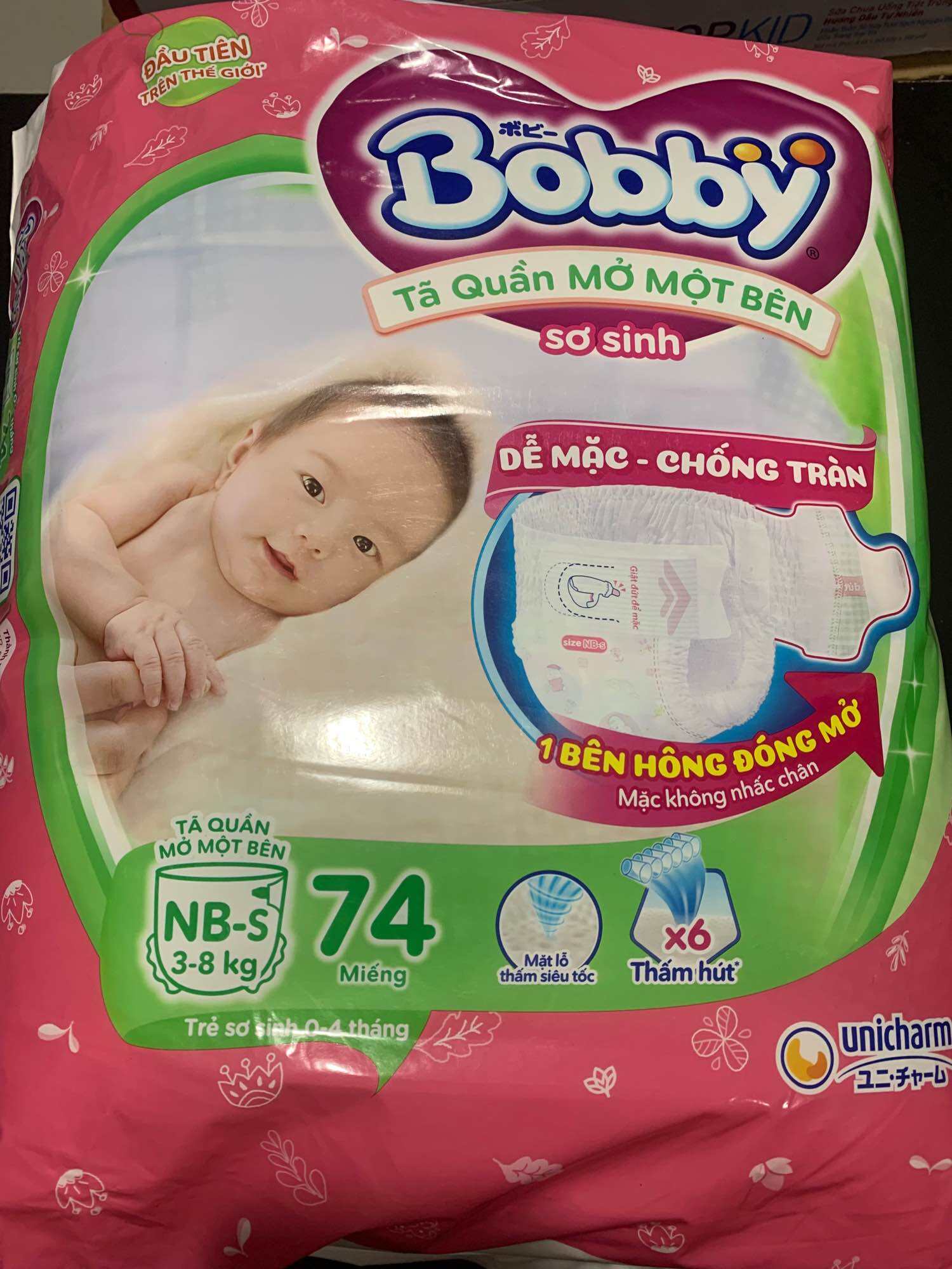 Tã Quần Mở Một Bên Bobby Sơ Sinh Size NB-S 74 Miếng Cho Bé 3 đến 8Kg - Tã Quần Sơ Sinh Bobby Mở Một 