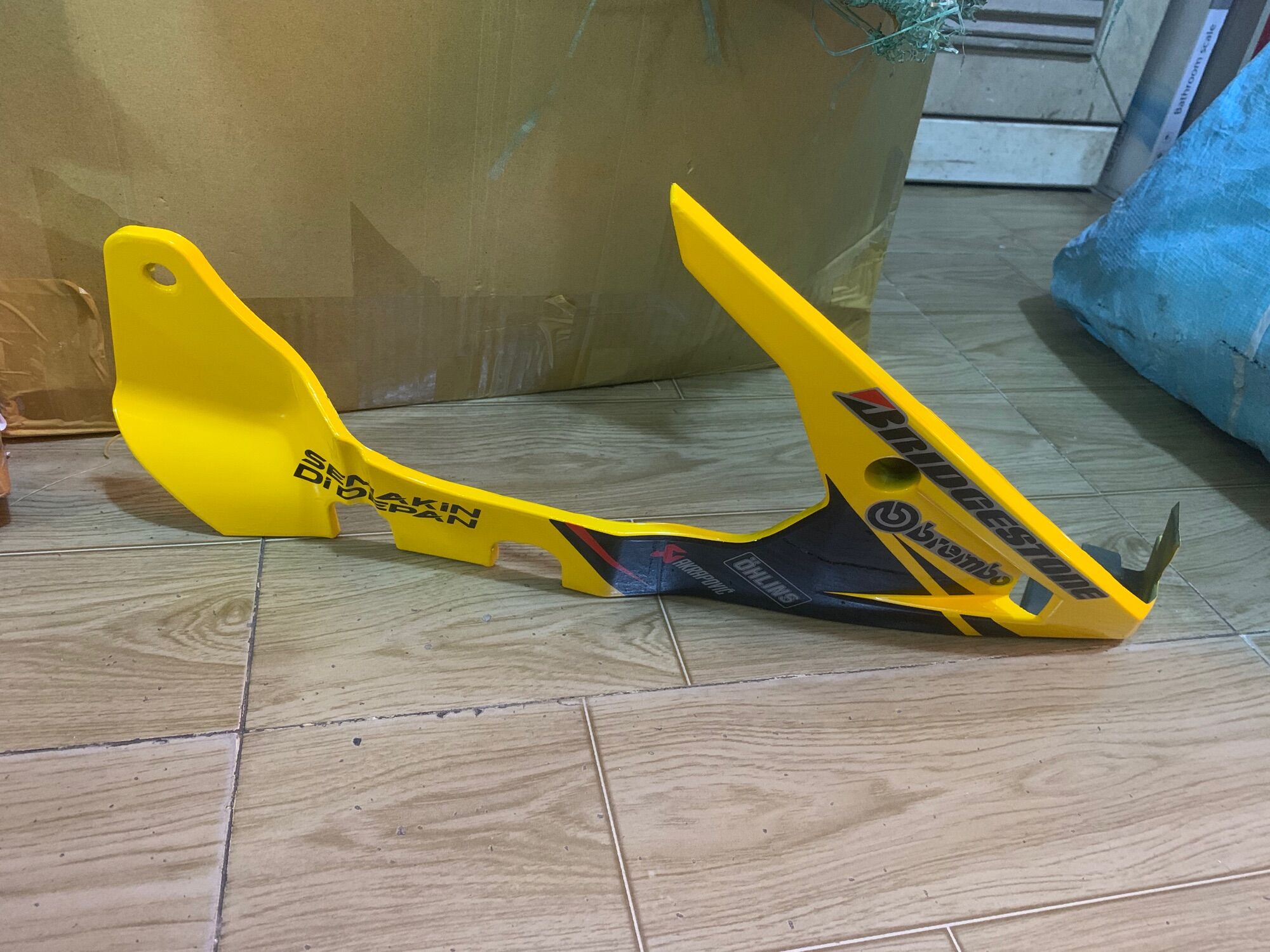 mỏ cày xe exciter 150 màu vàng