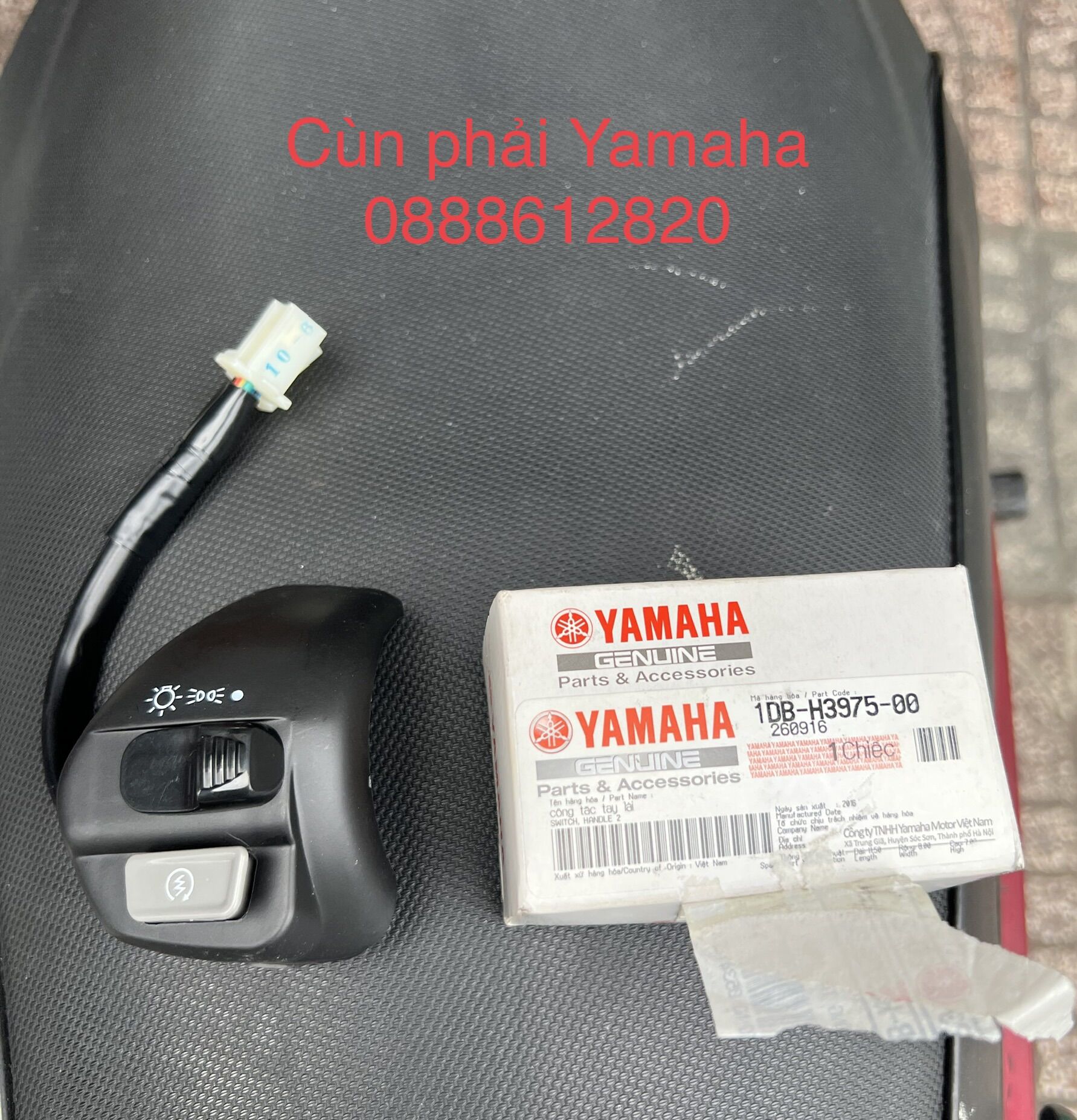 Cùm công tắc phải Yamaha hàng chính hãng