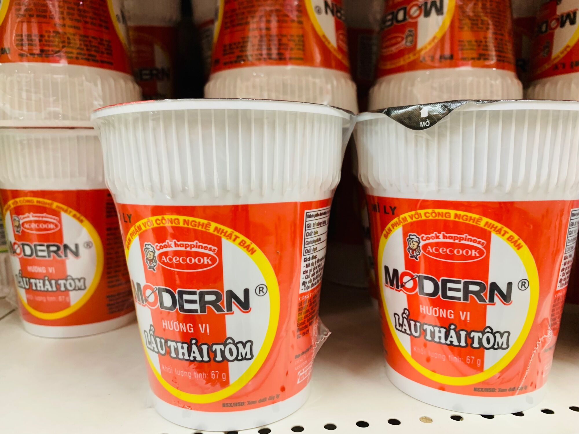 Mì ly Modern Lẩu thái tôm 67g