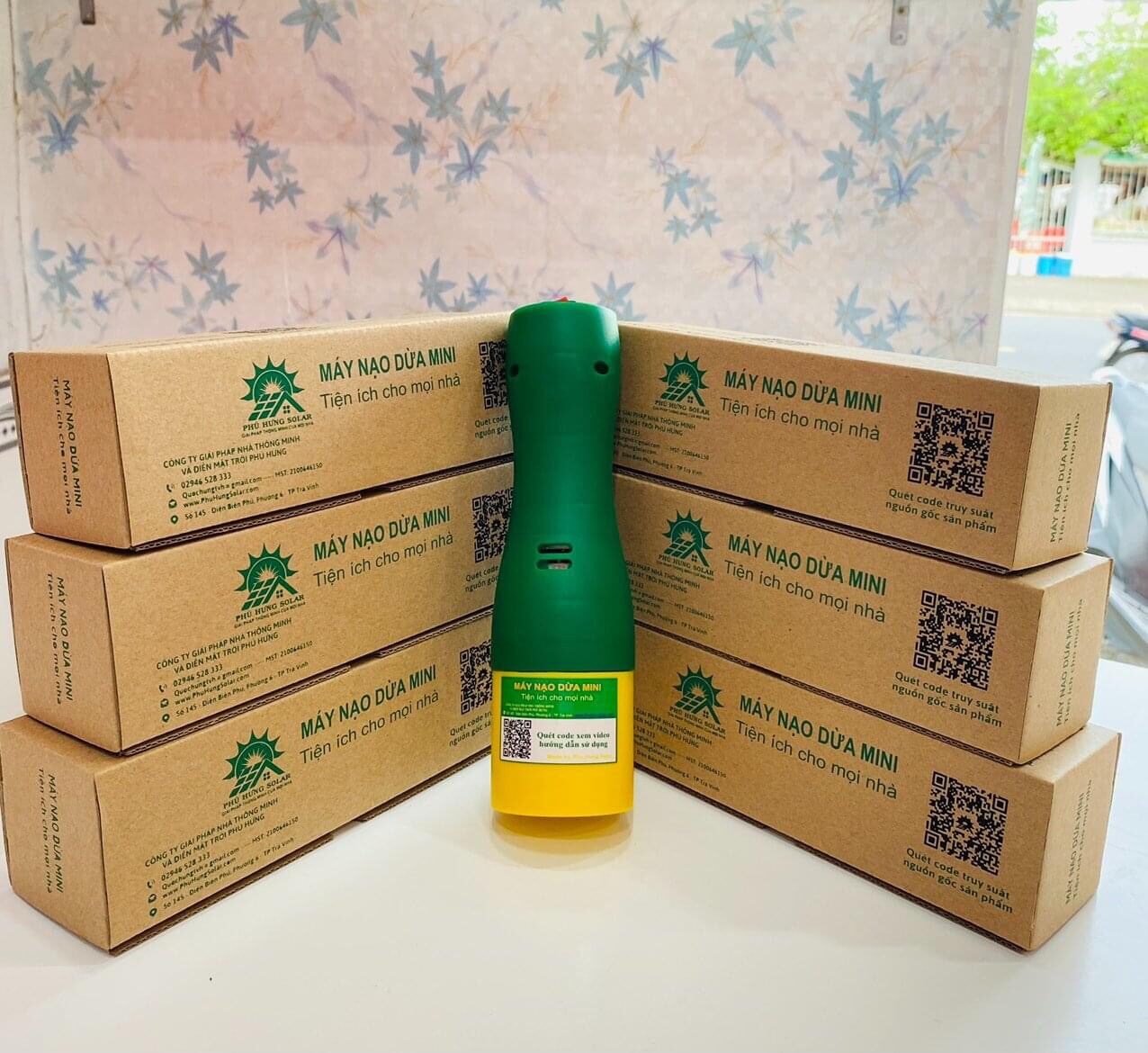 Máy nạo dừa mini pin sạc
