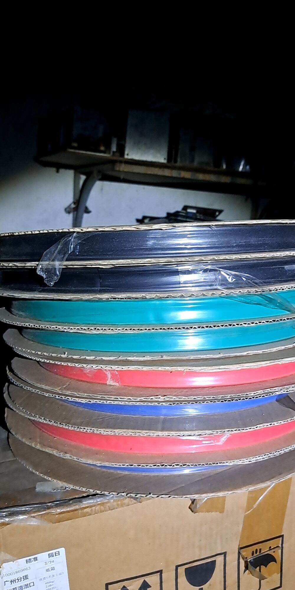 1 mét ống gen co nhiệt từ phi 8mm trở lên, màu sắc và kích cỡ tùy chọn. mua số lượng nhiều hơn xin chọn loại 5 mét hoặc 10 mét.