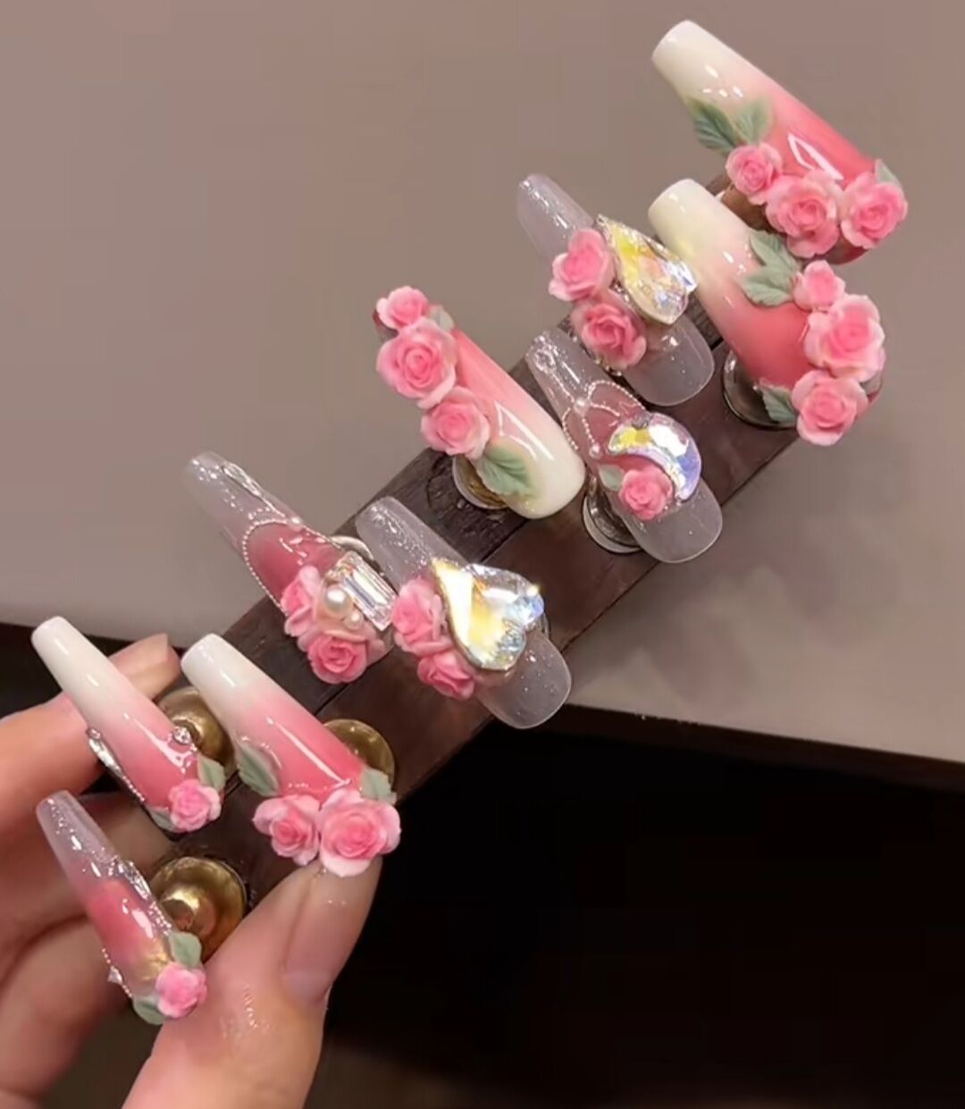 Nailbox thiết kế , nail tiểu thư hoa hồng 239