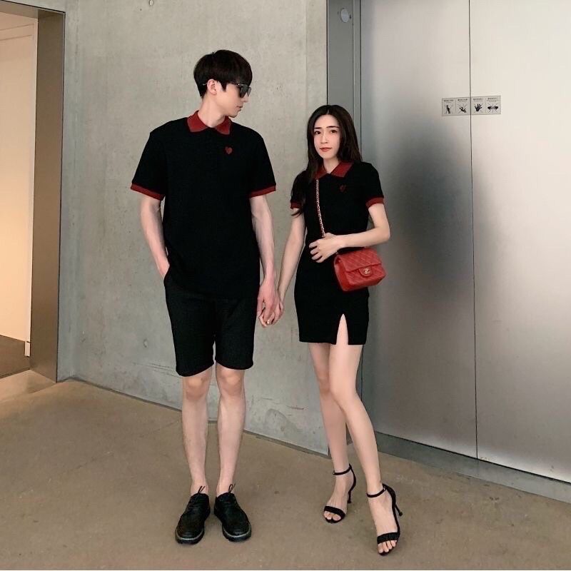 Áo váy thun đôi màu đen phối cổ đỏ, xẻ đùi
