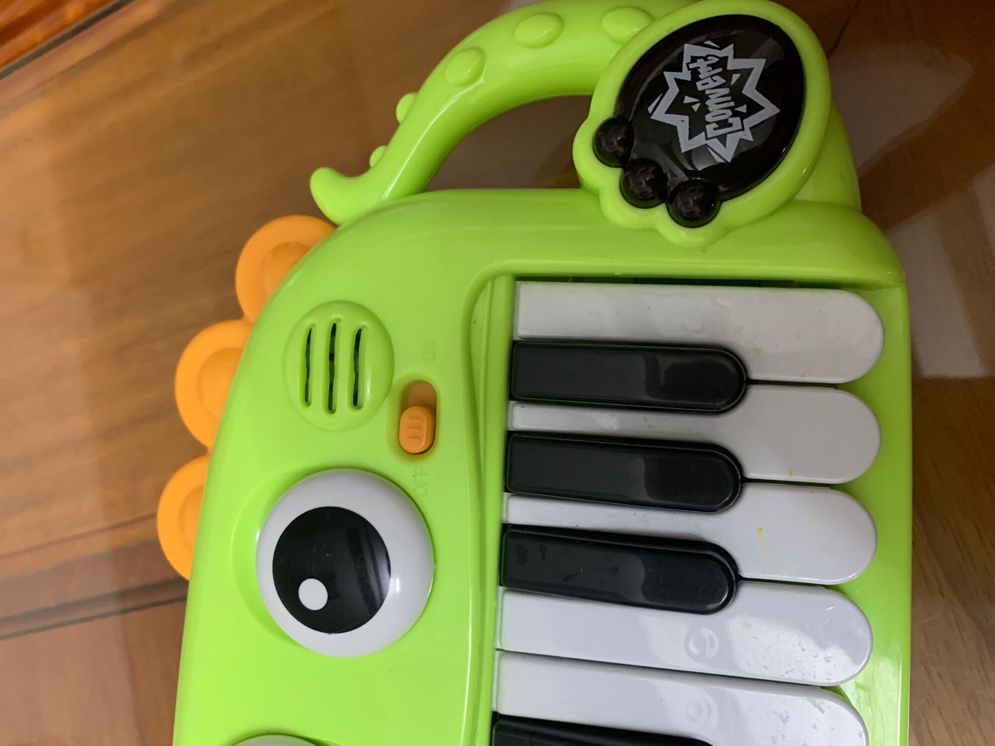 ĐỒ CHƠI ĐÀN PIANO HUGGIES