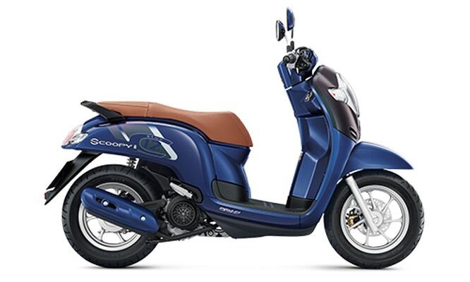 Bộ tem scoopy club12 2017 xe xanh dương