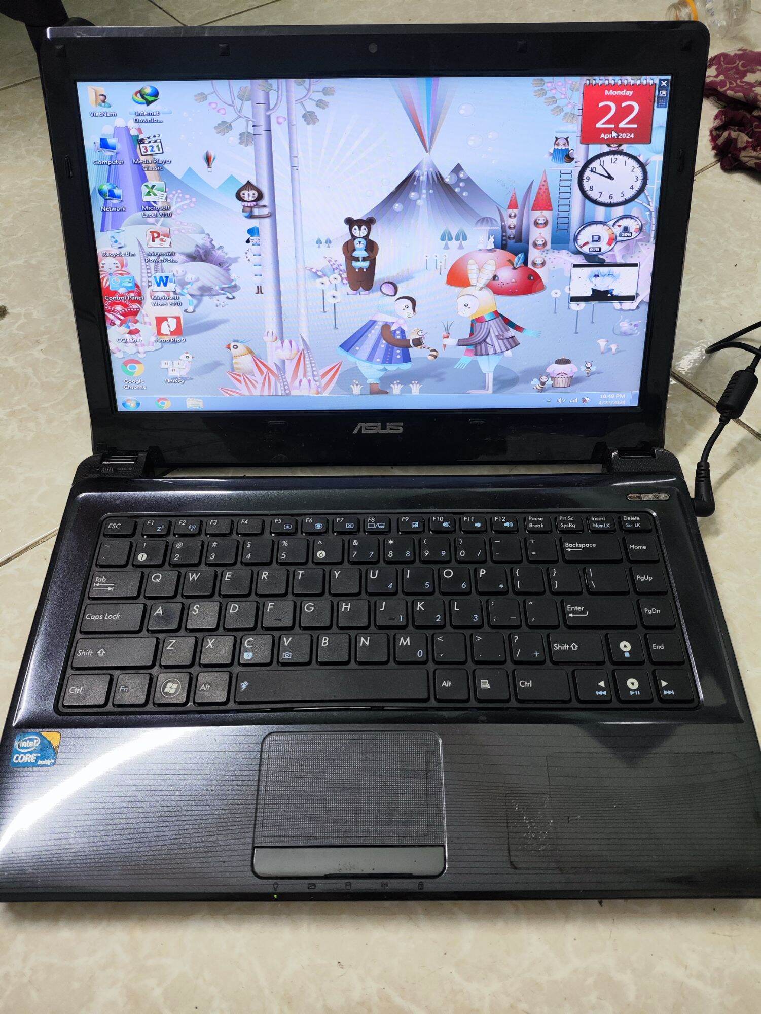 laptop i3 siêu đẹp
