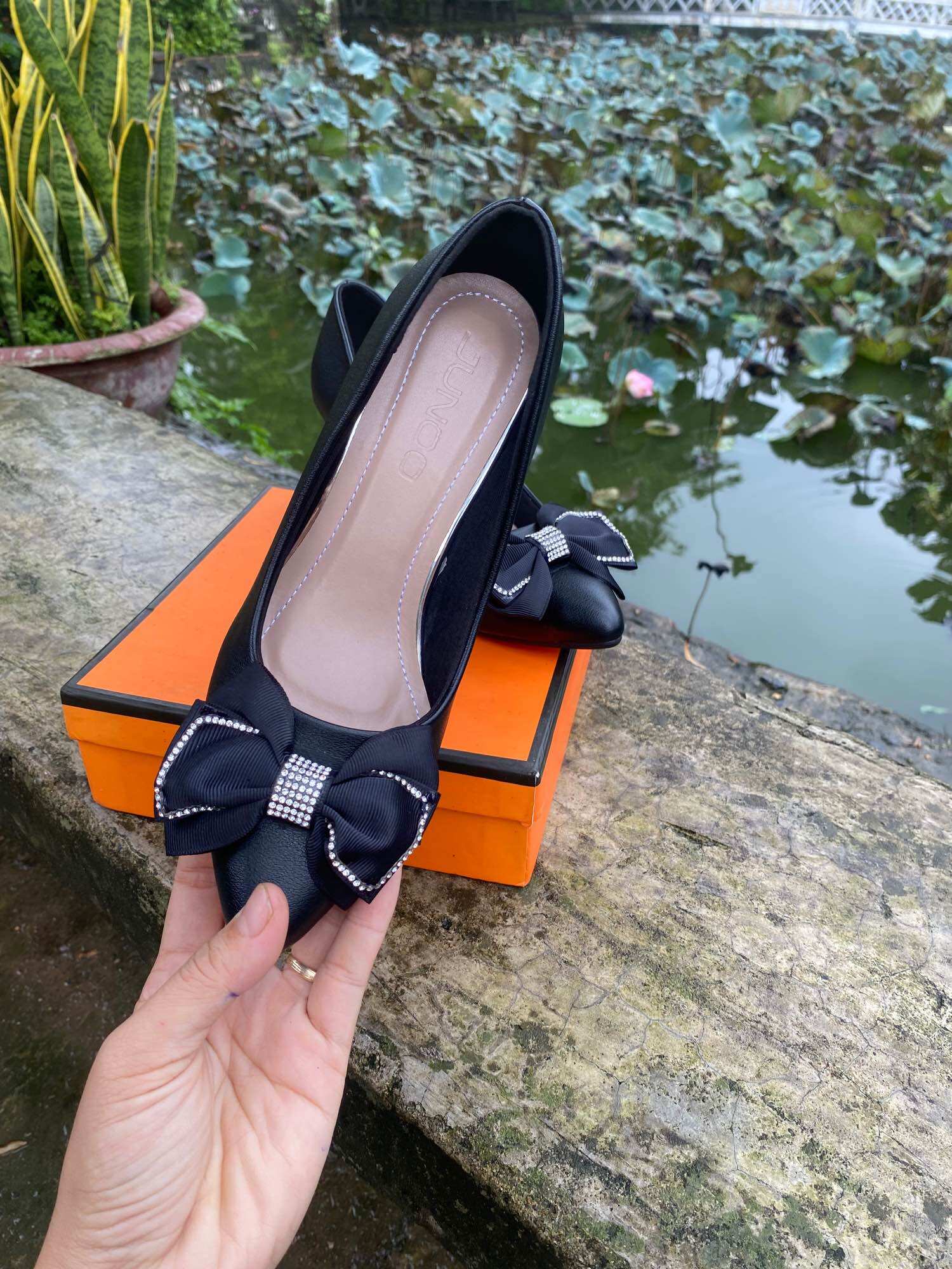 7P High Heels with Bow Tie and Matte Leather