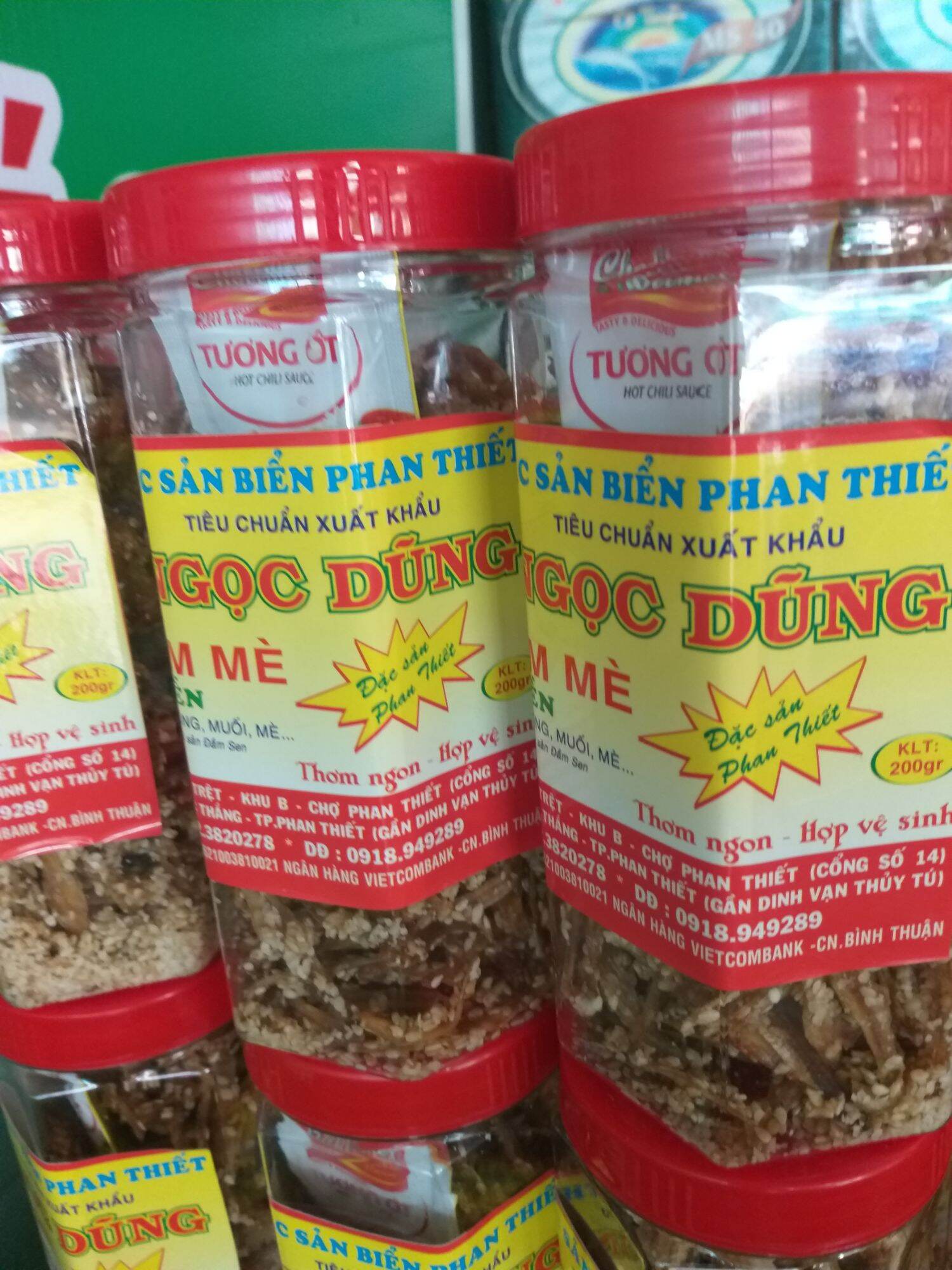 1 hũ/hộp 200g khô cá cơm rim tỏi ớt bọc mè ăn liền - đặc sản phan thiết