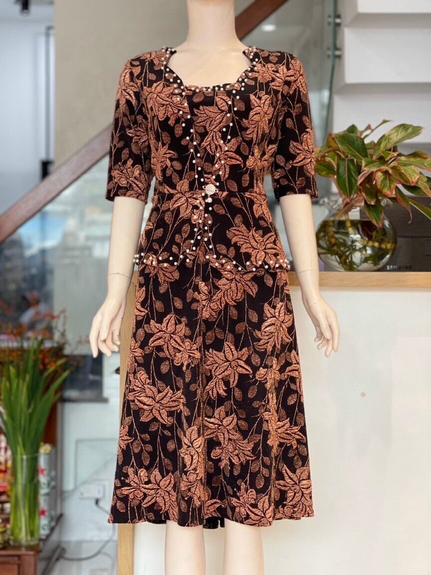 ĐẦM DỰ TIỆC TRUNG NIÊN THUN KIM SA CO GIÃN