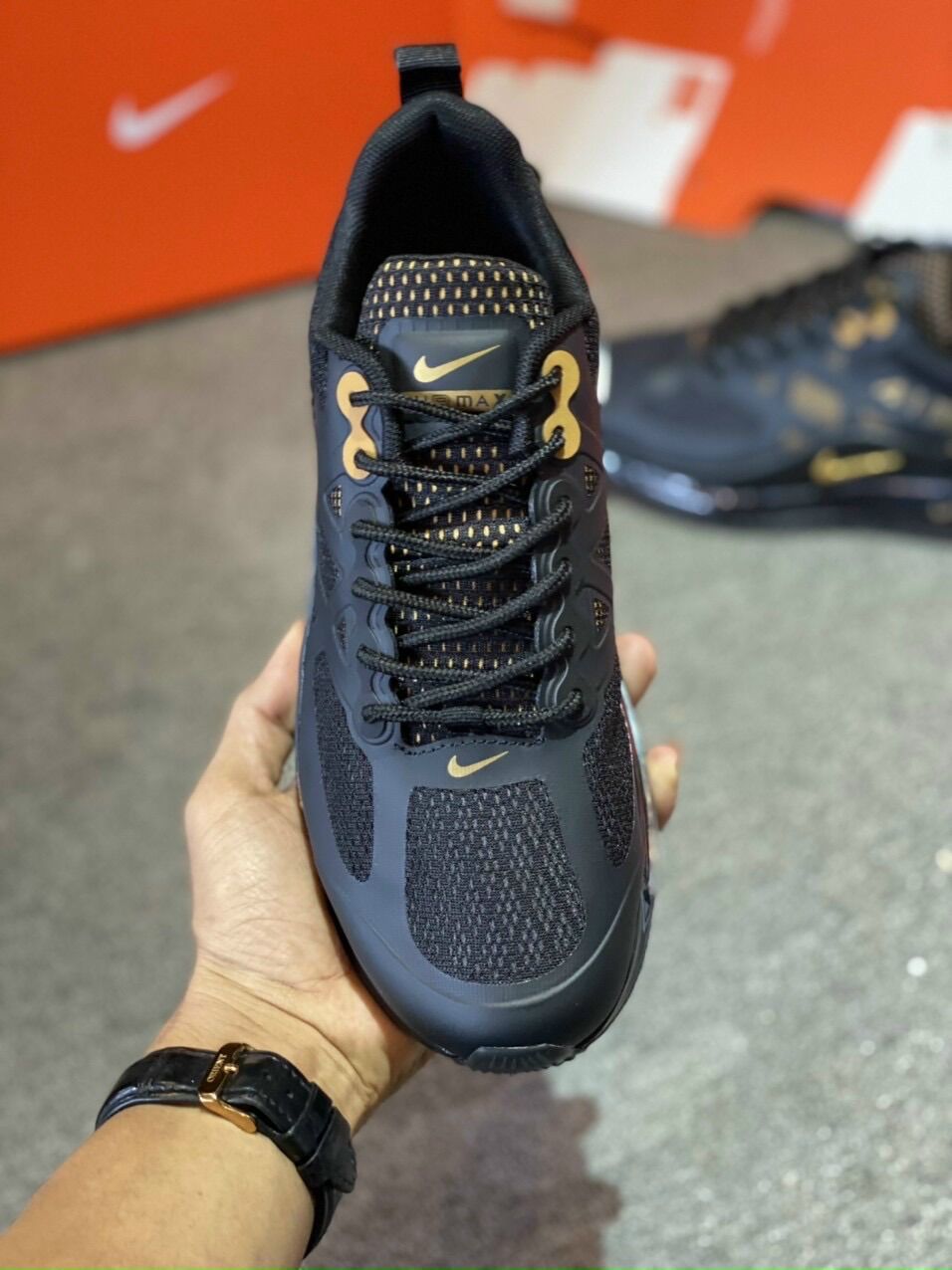 Giày Nam AIR MAX 720 2021