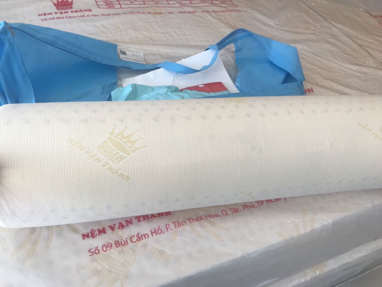 Gối ôm cao su thiên nhiên vạn thành size 19x100cm