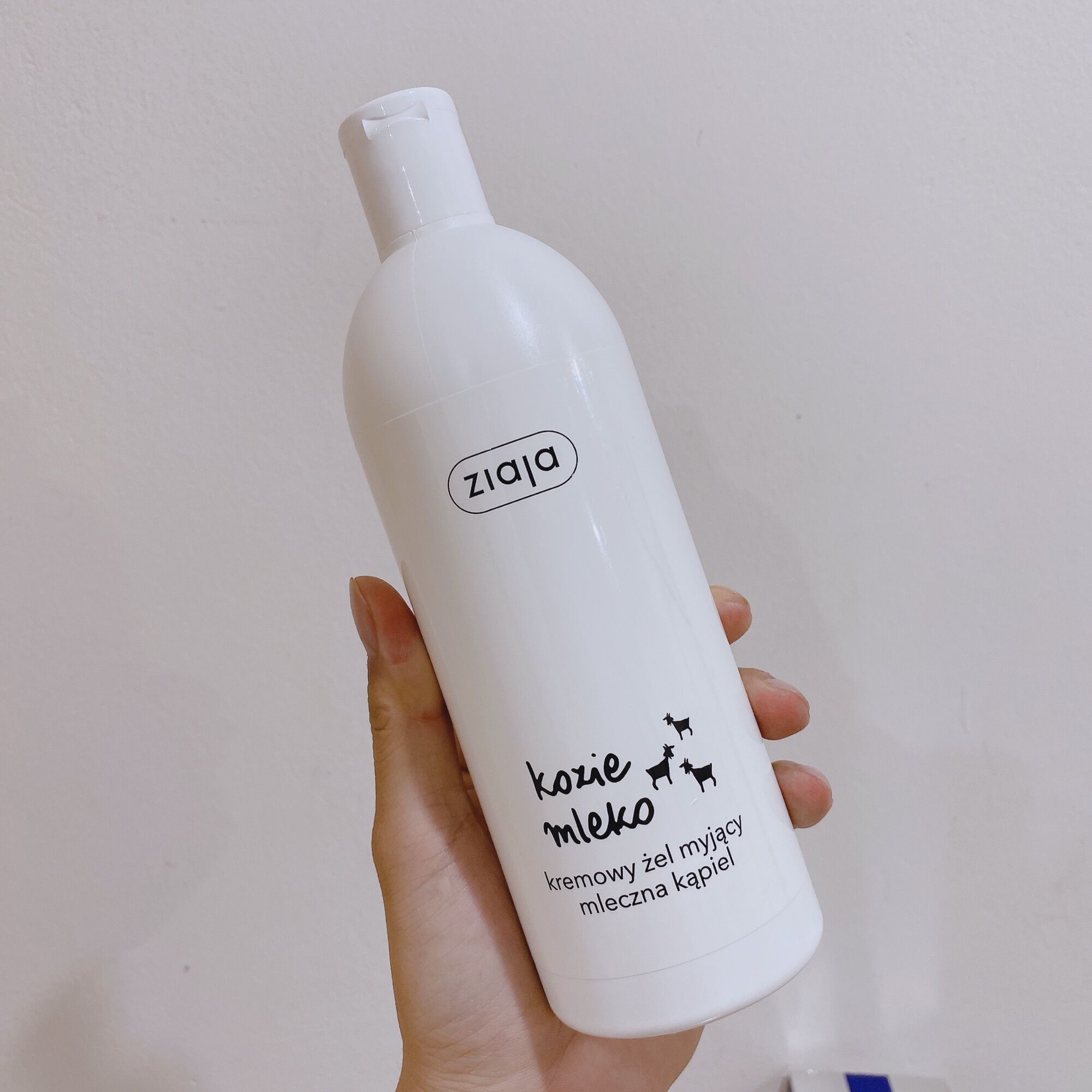 Sữa tắm dê Ziaja 500ml