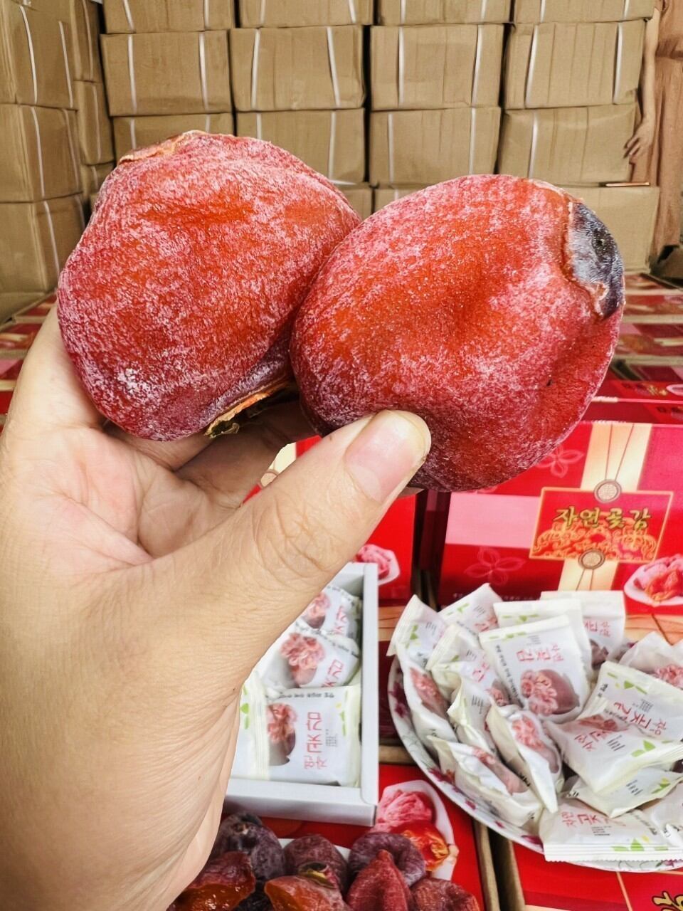 Hồng treo gió đồ ăn vặt