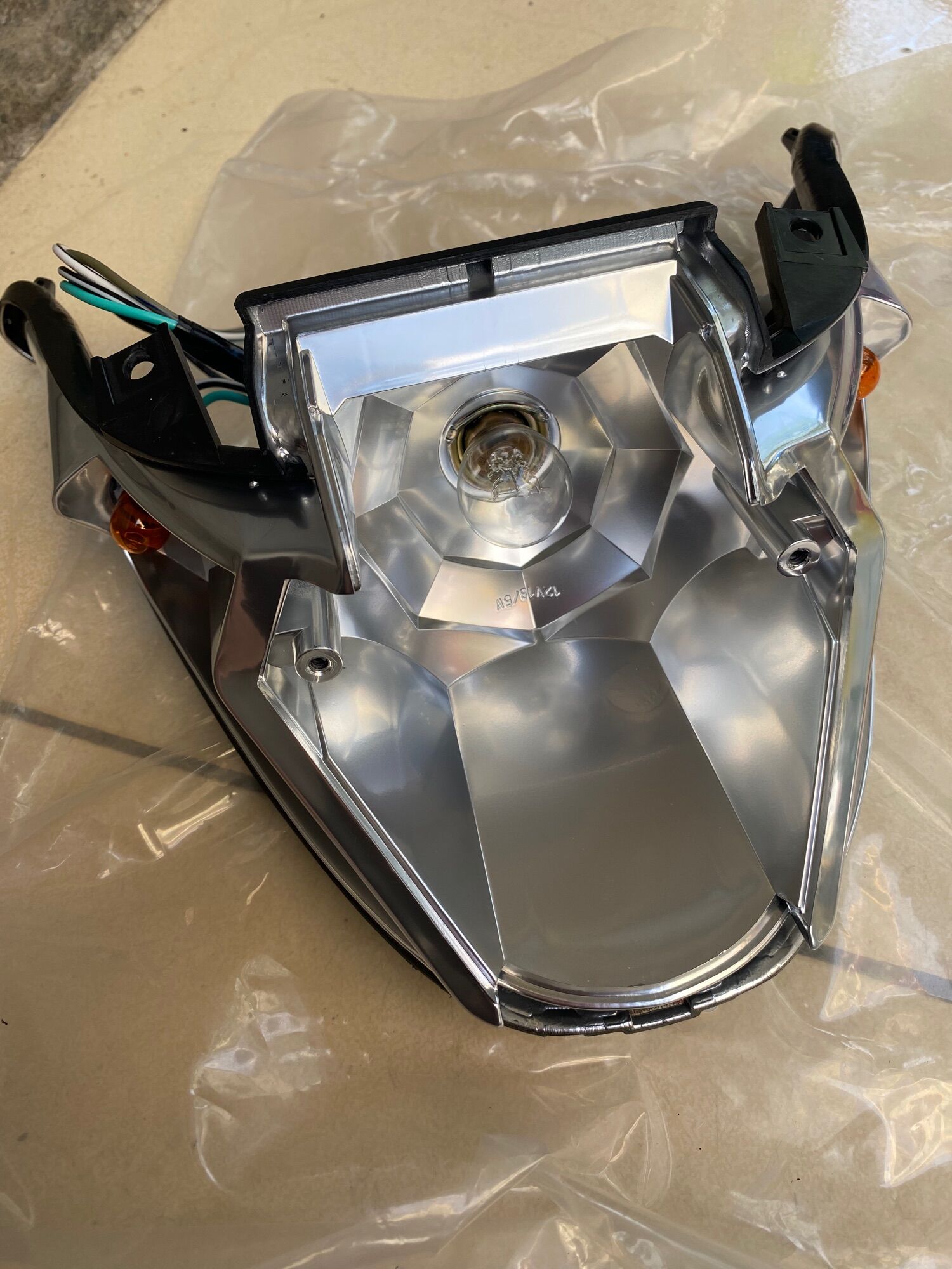 Đế đèn hậu smash revo suzuki chính hãng