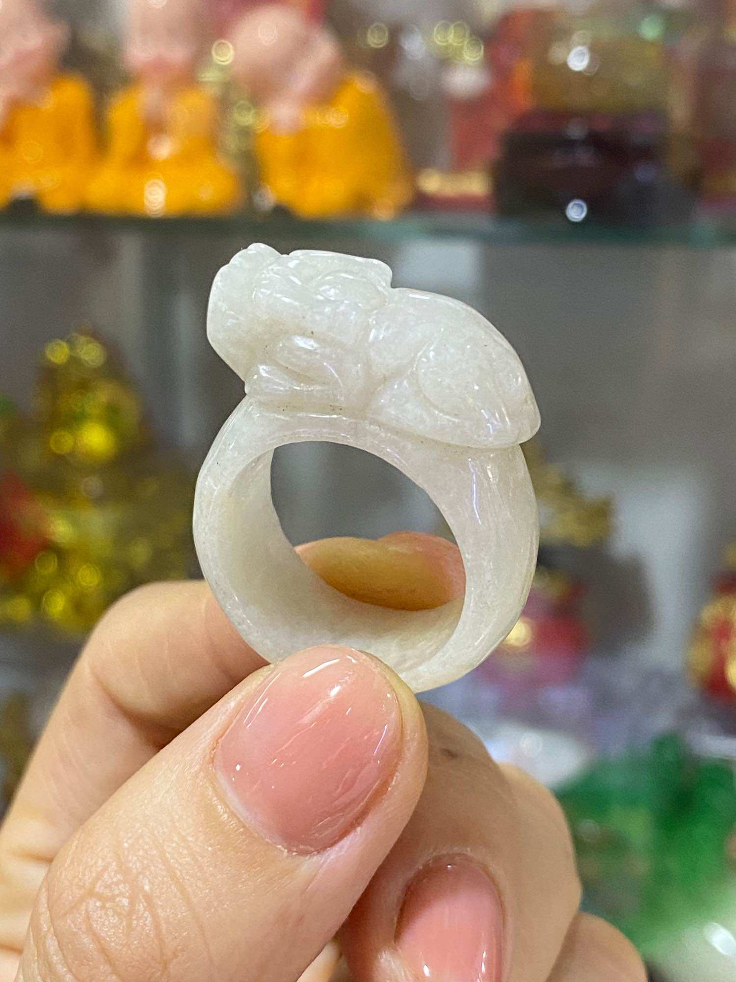 Nhẫn nam hình Tỳ hưu đá ngọc cẩm thạch thiên nhiên chiêu tài lộc