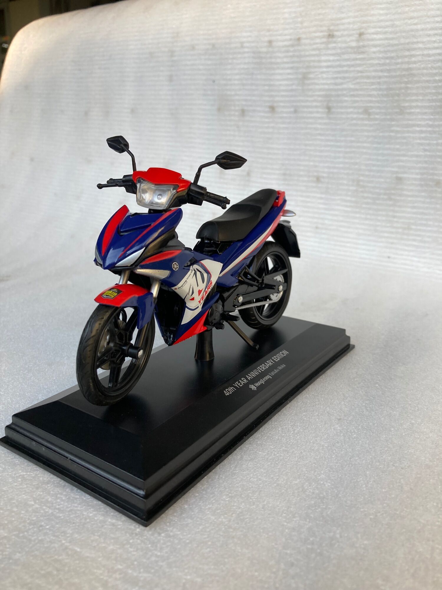 Mô hình exciter-Y15zr 1:12