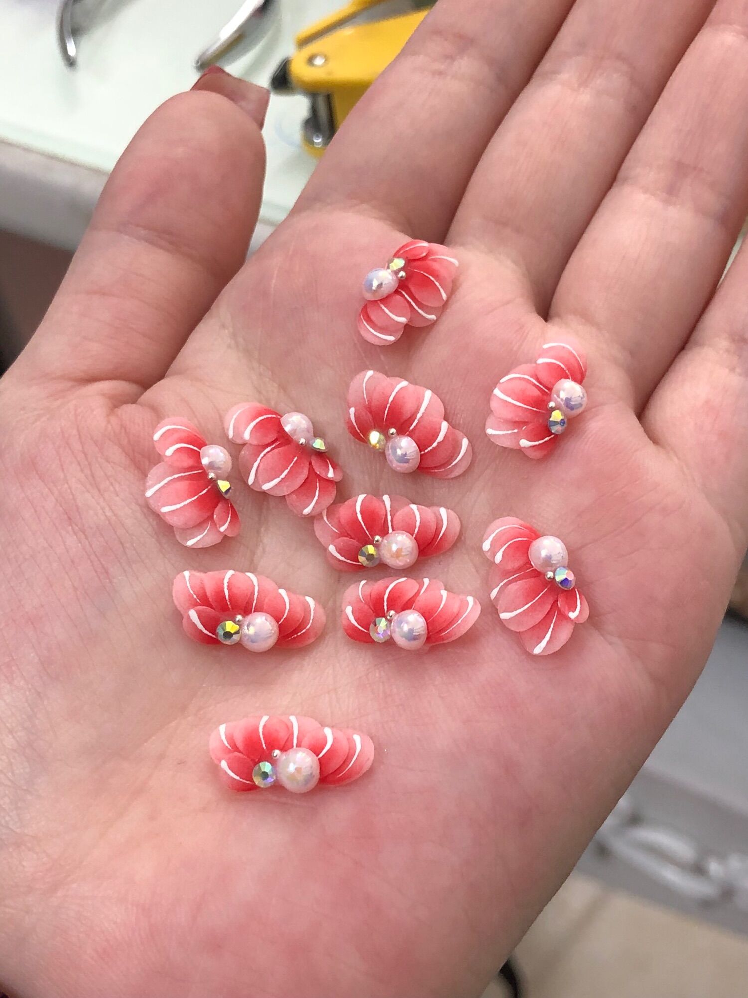 Phụ kiện nail- hoa bột- cúc nửa 03