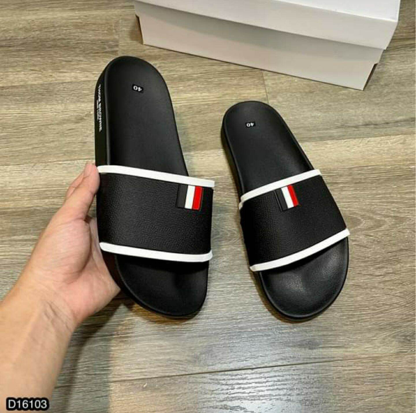 🪴 Bản dép Thom Browne cực nét AE 😍😍😍