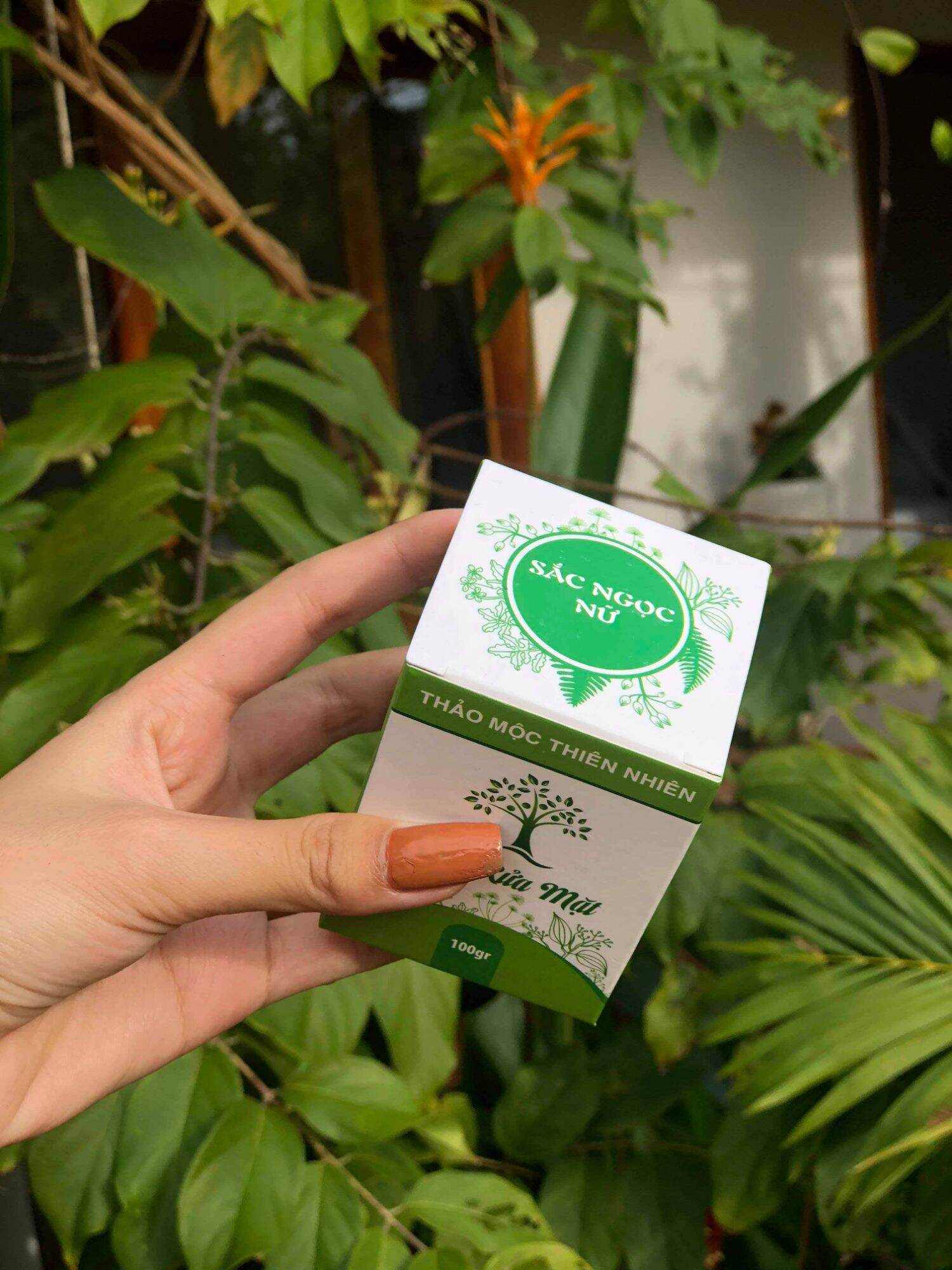 Bột rửa mặt thảo mộc Sắc Ngọc Nữ
