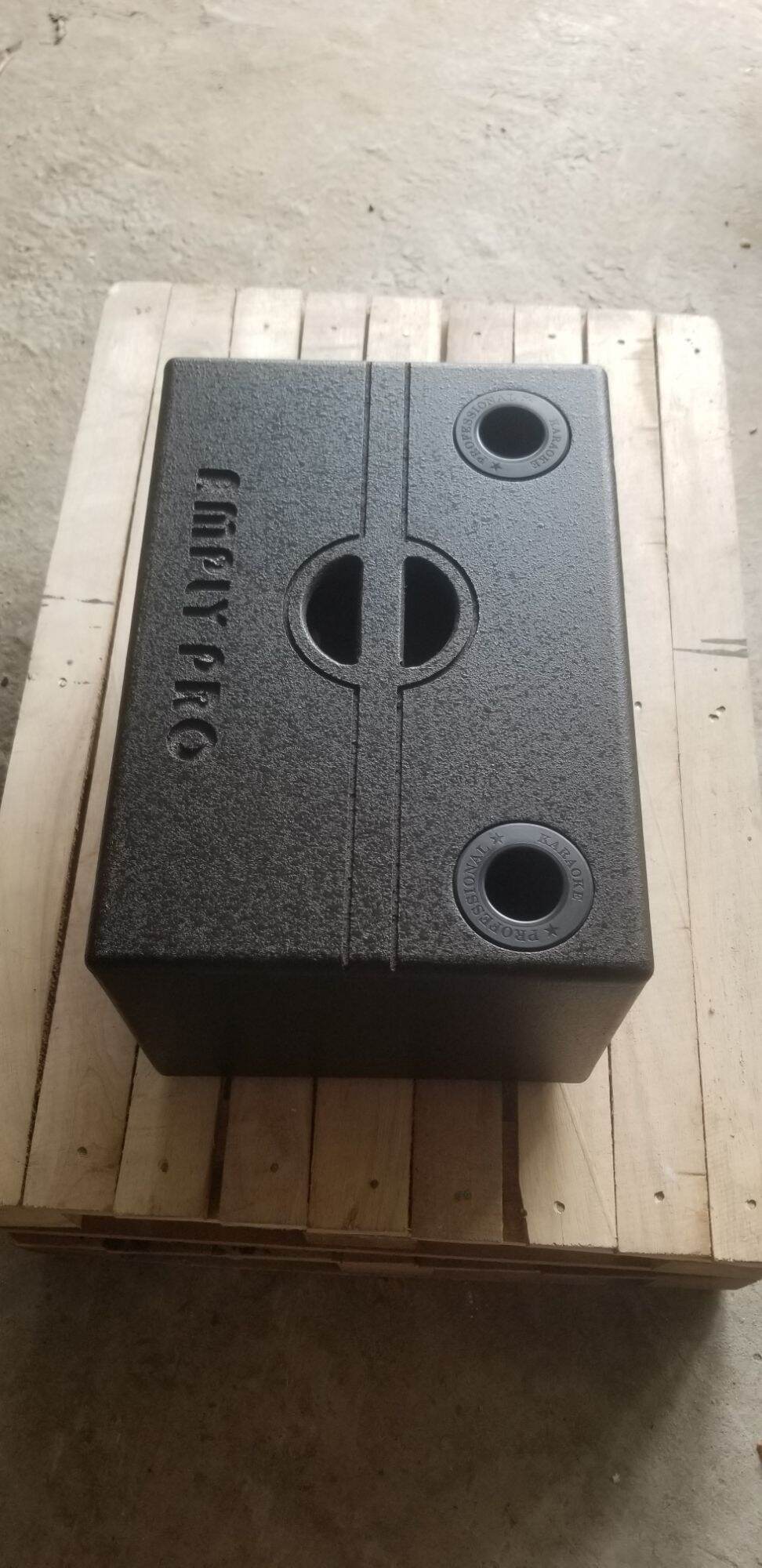 Vỏ thùng gắn mạch 19x38