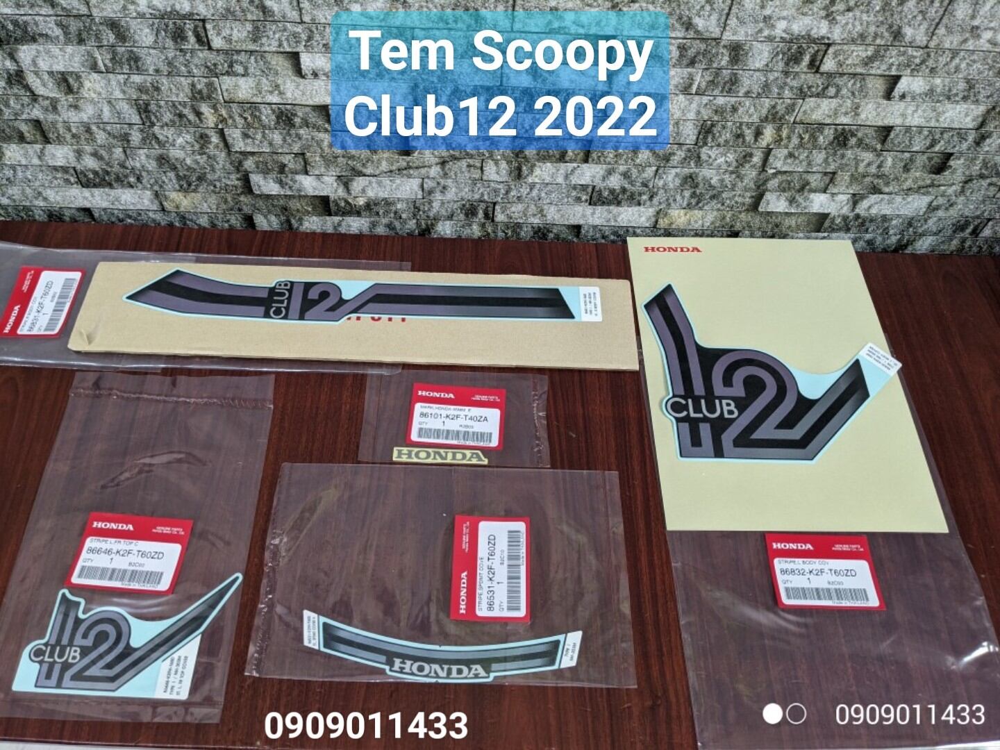 Tem Scoopy 2022 xe Đen nhám