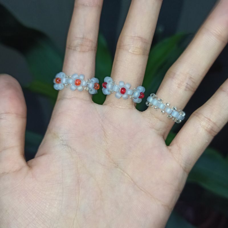 Nhẫn kết hoa hạt cườm mờ cao cấp nhiều mẫu