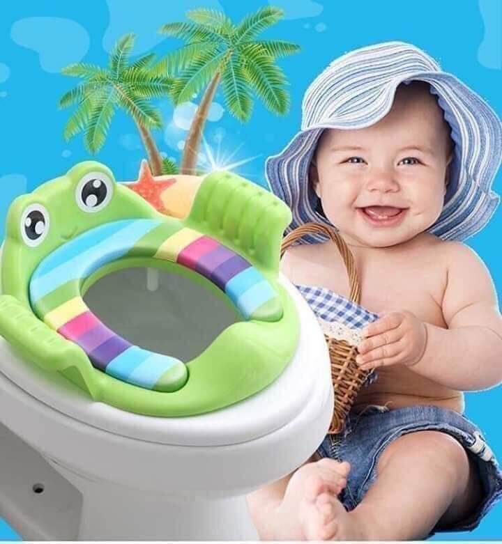 Bệ lót bồn cầu có tay vịn cho bé(giao màu ngẫu nhiên)