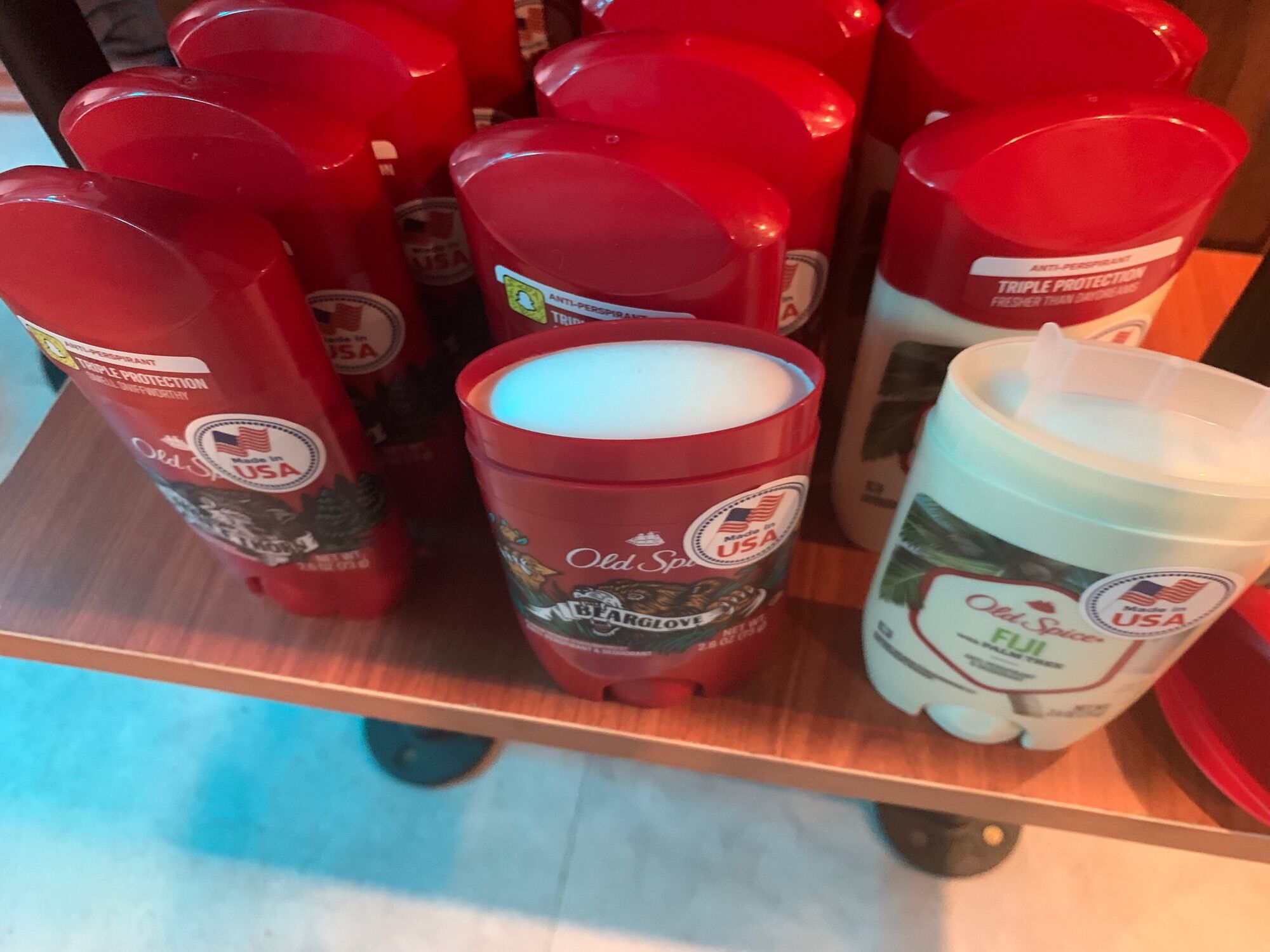 Lăn Khử Mùi Old Spice Timber 73g