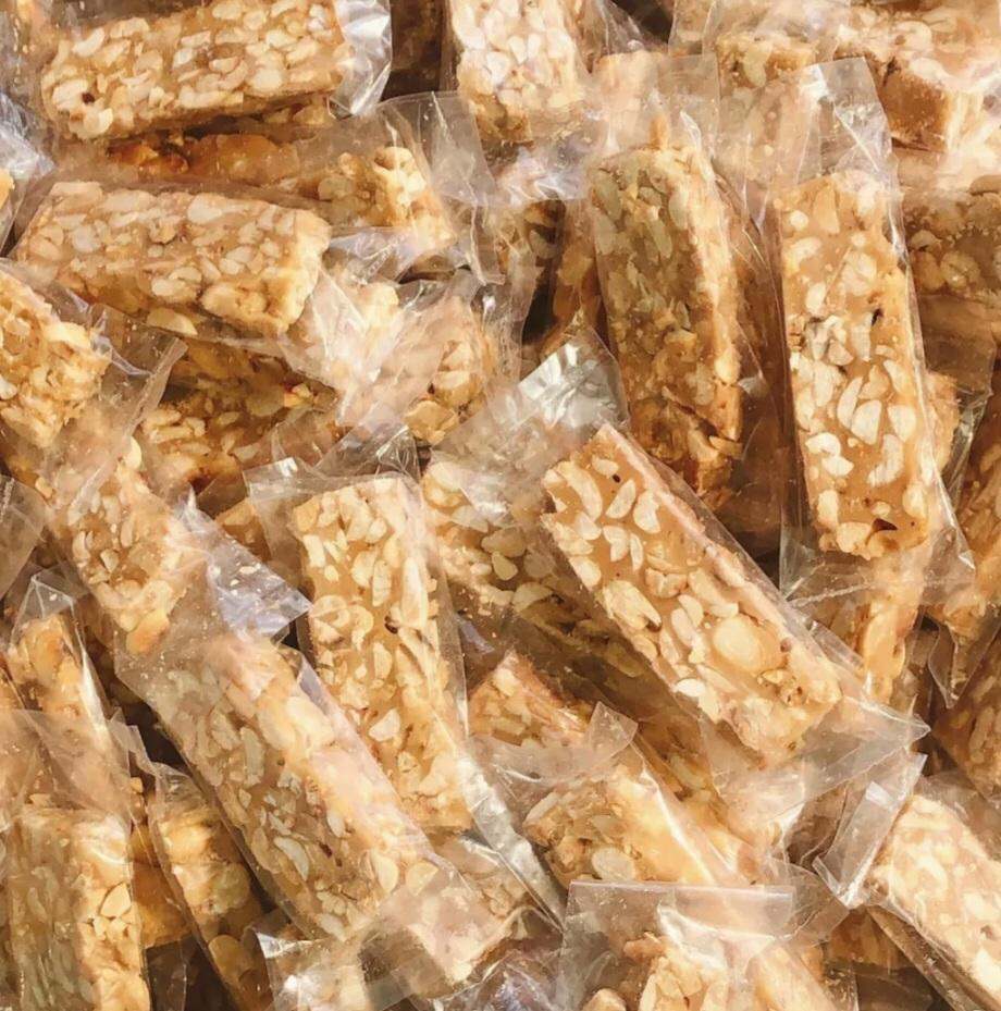 1kg kẹo đậu phộng ( thèo lèo ), đặc sản Bến Tre