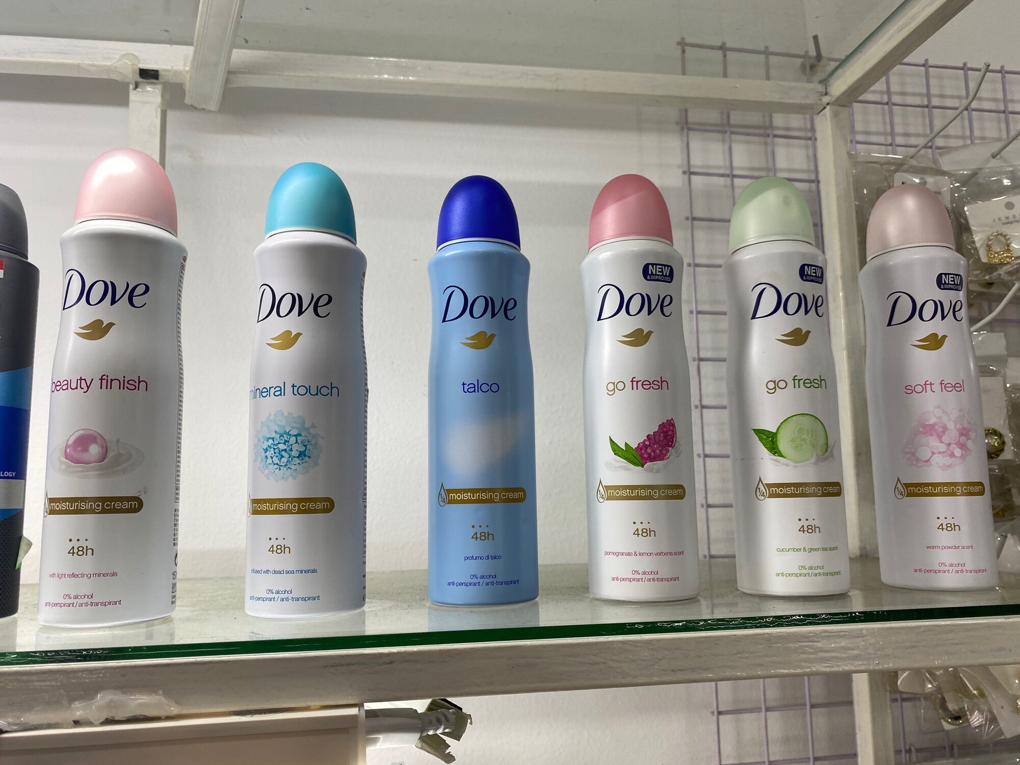 Xịt khử mùi DOVE new & IMPROVED 48h