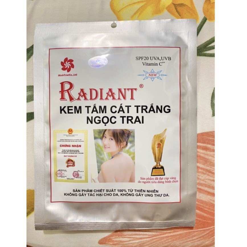 KEM TẮM CÁT TRẮNG NGỌC TRAI RADIANT