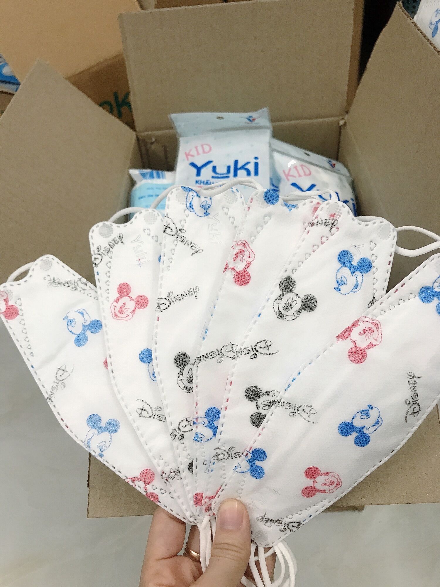 Combo 10 bịch (60 cái) khẩu trang trẻ em yoki kháng khuẩn