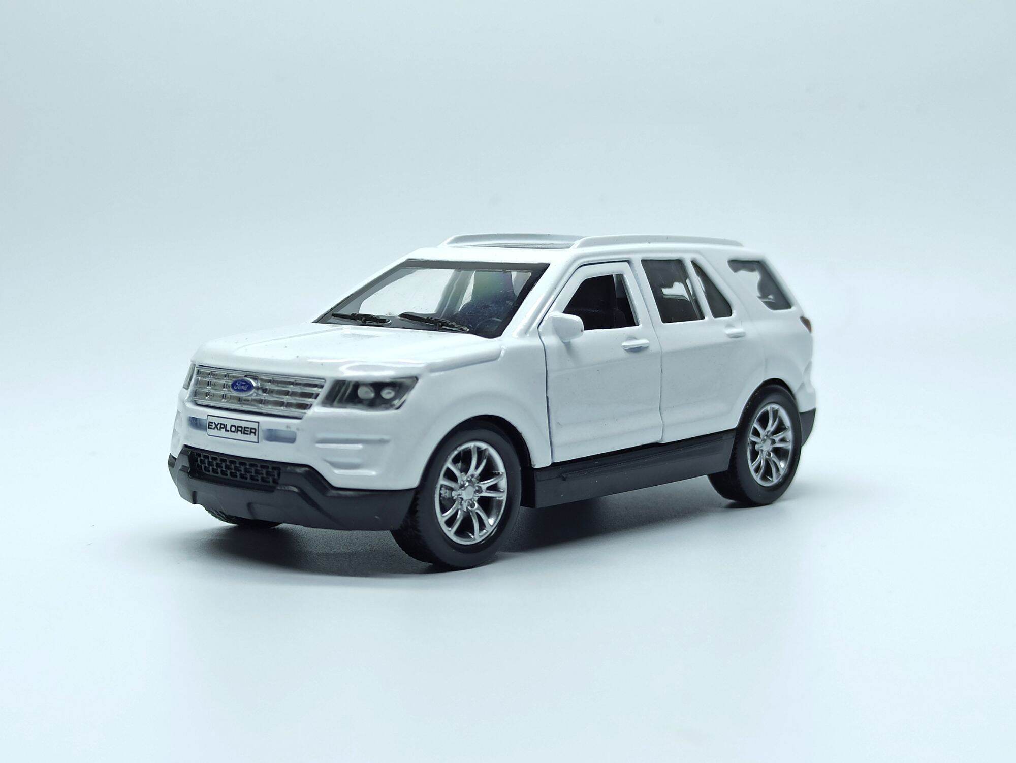 Mô hình xe Ford Explorer