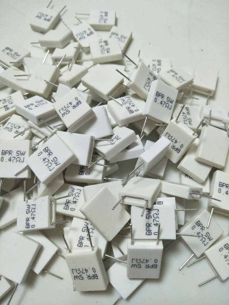20 trở sứ đứng 5W  0.47 ôm