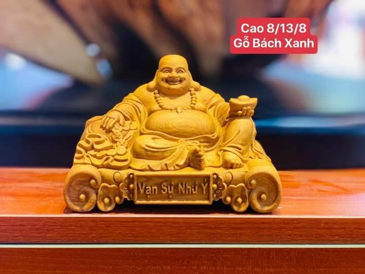 Tượng Di Lặc Vạn Sự Như Ý gỗ bách xanh để bàn, oto
