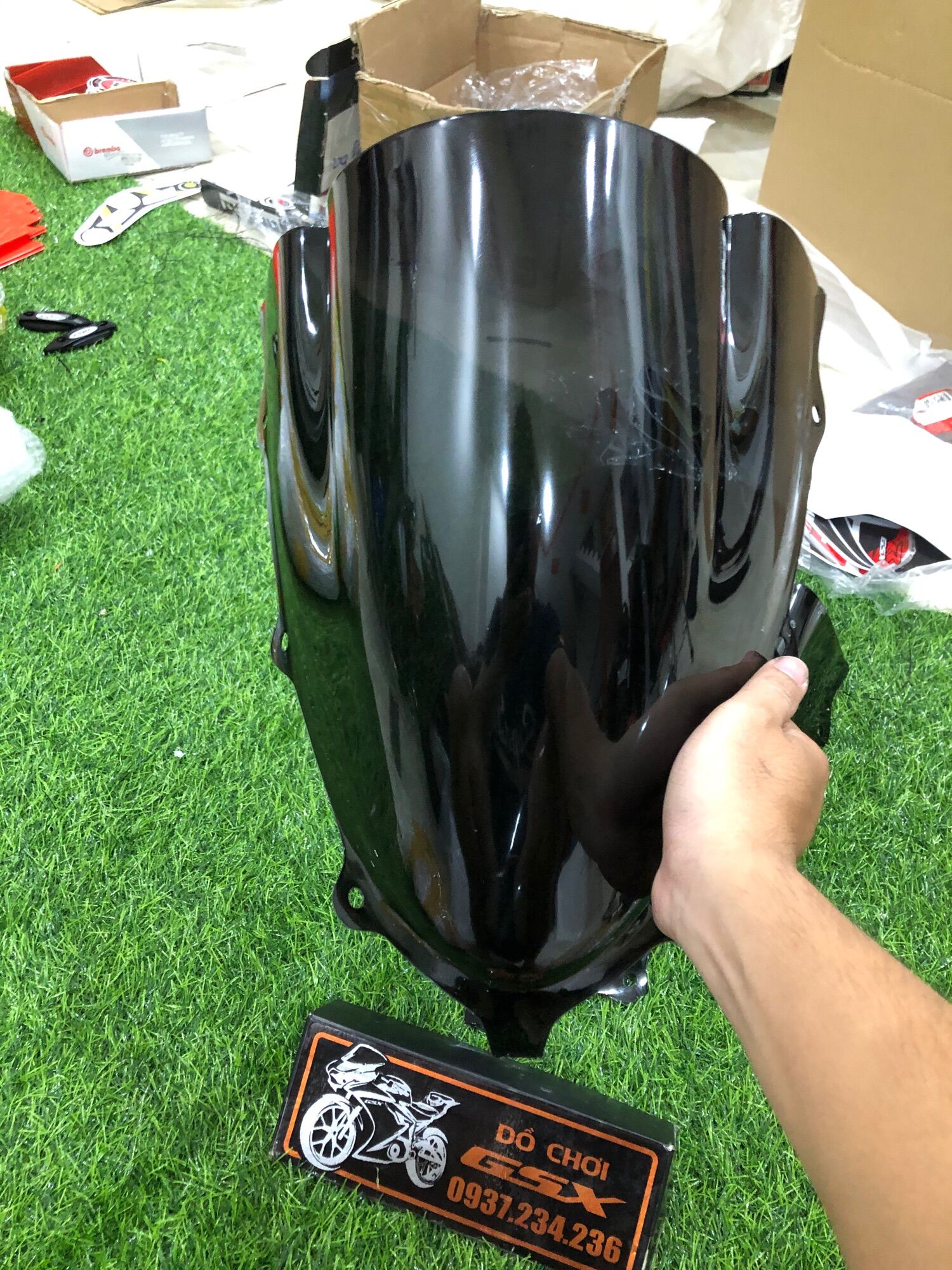 Kính chắn gió độ GSX150R - tem Puig (vui lòng xem chi tiết)