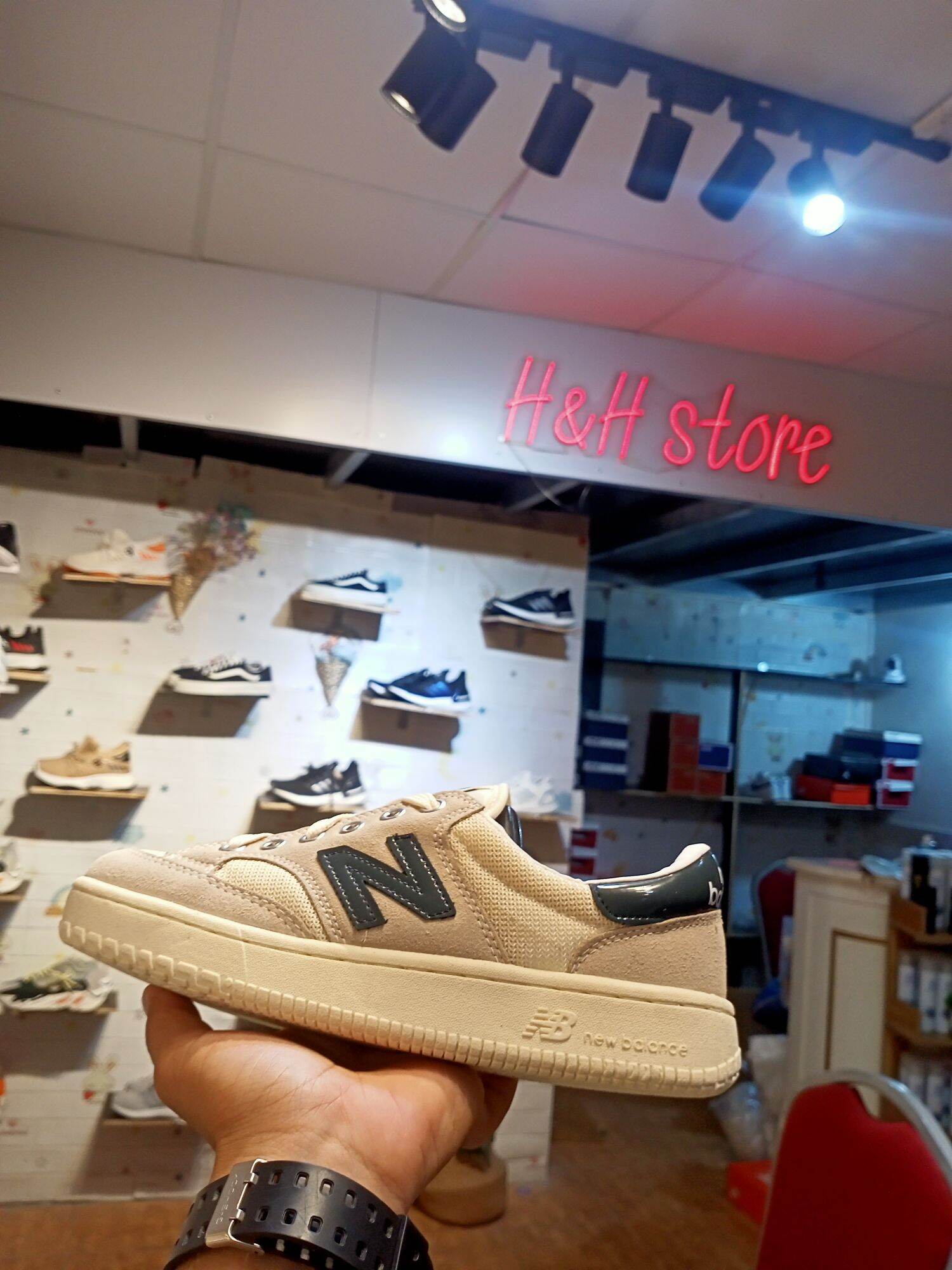 Giày Sneaker NB CRT 300