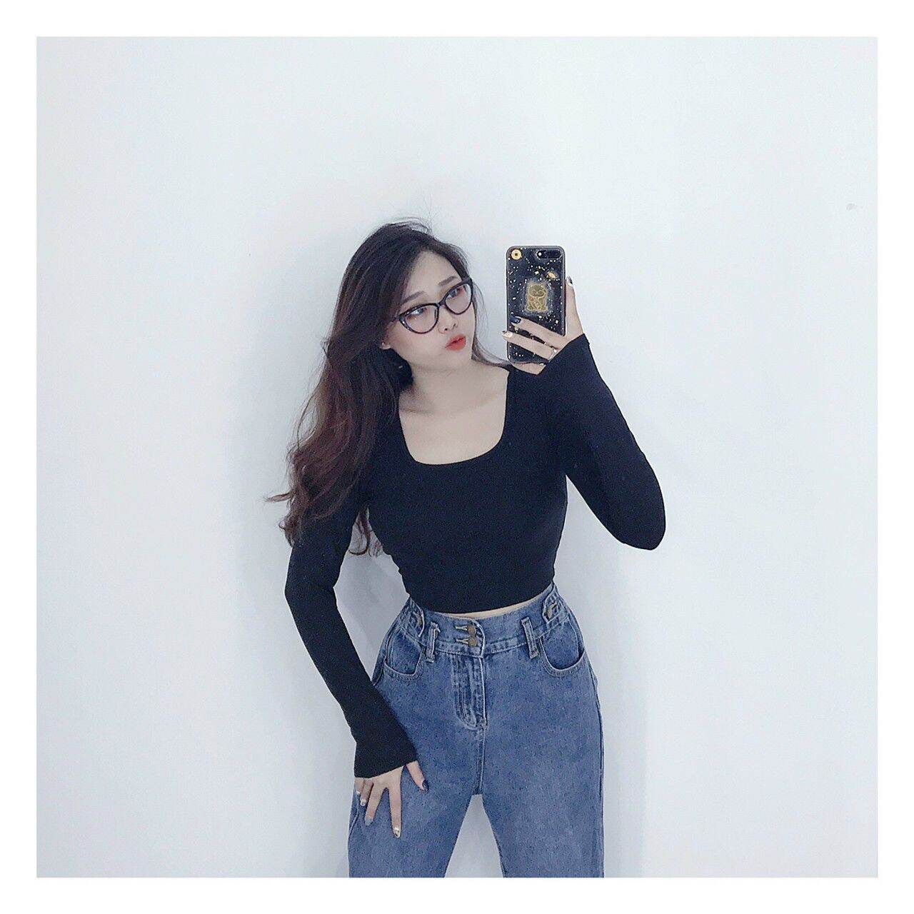 ÁO THUN LỤA CỔ VUÔNG CROPTOP
