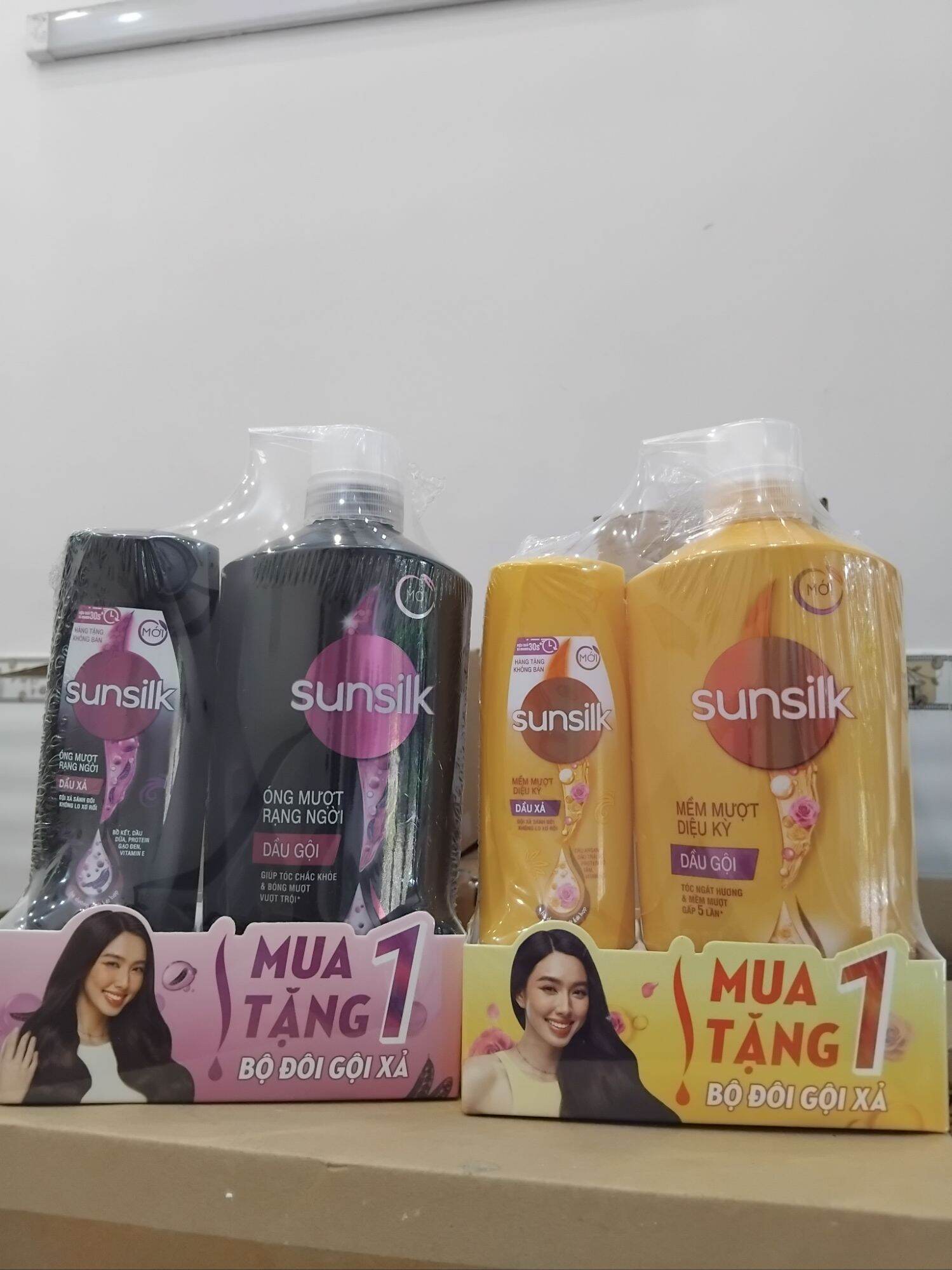 Dầu gội đầu sunsilk mượt tóc (tặng xả 140g)