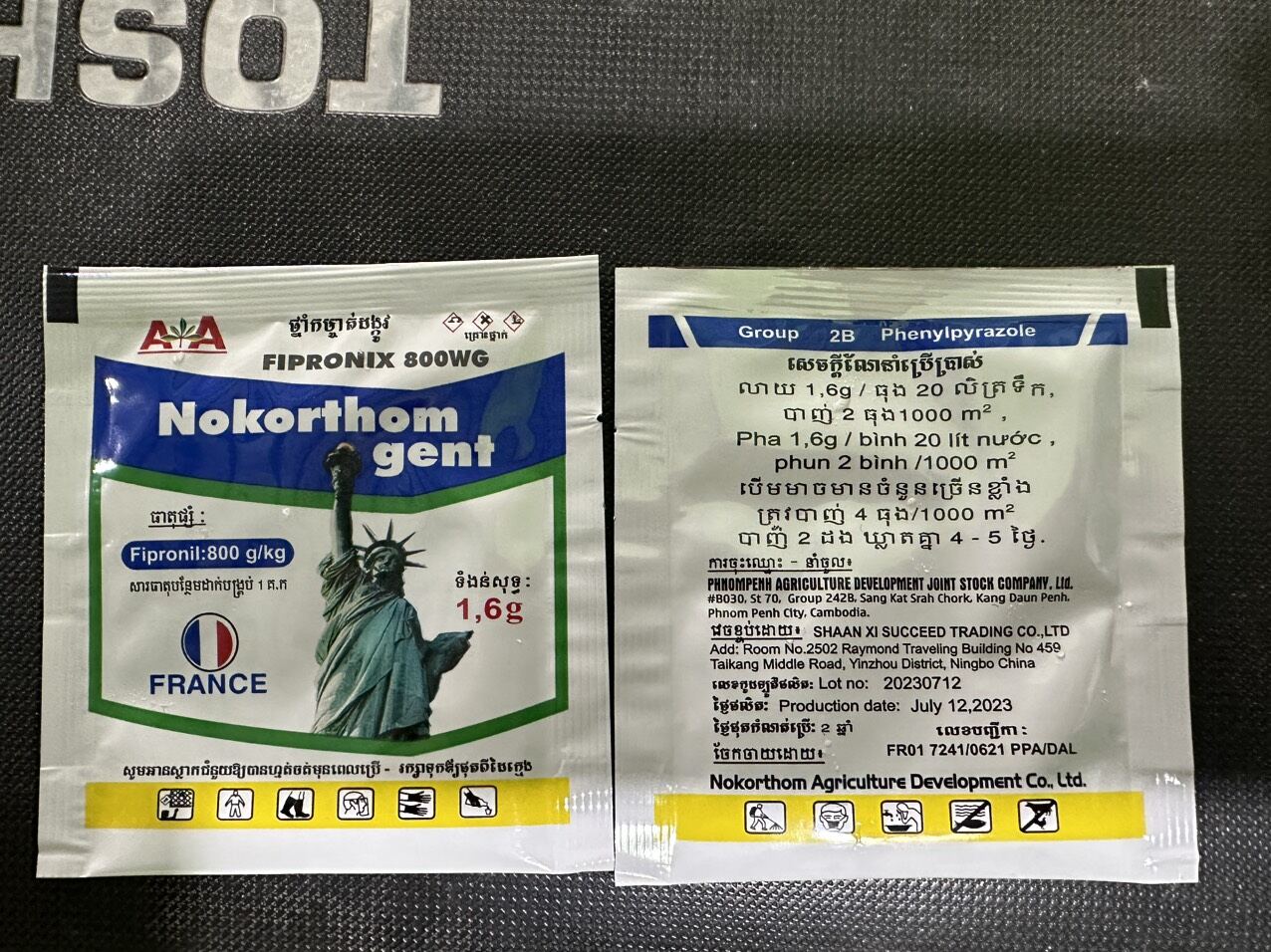 Set 10 gói thuốc trừ sâu nokothom gent 800wg tặng kèm 1 gói thuốc trừ kiến - trừ kiến gián bọ chét chó mèo