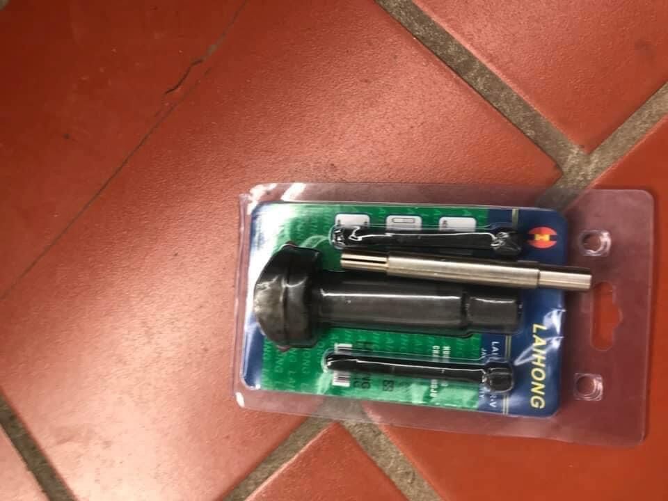 Vam tháo ắc piston xe máy