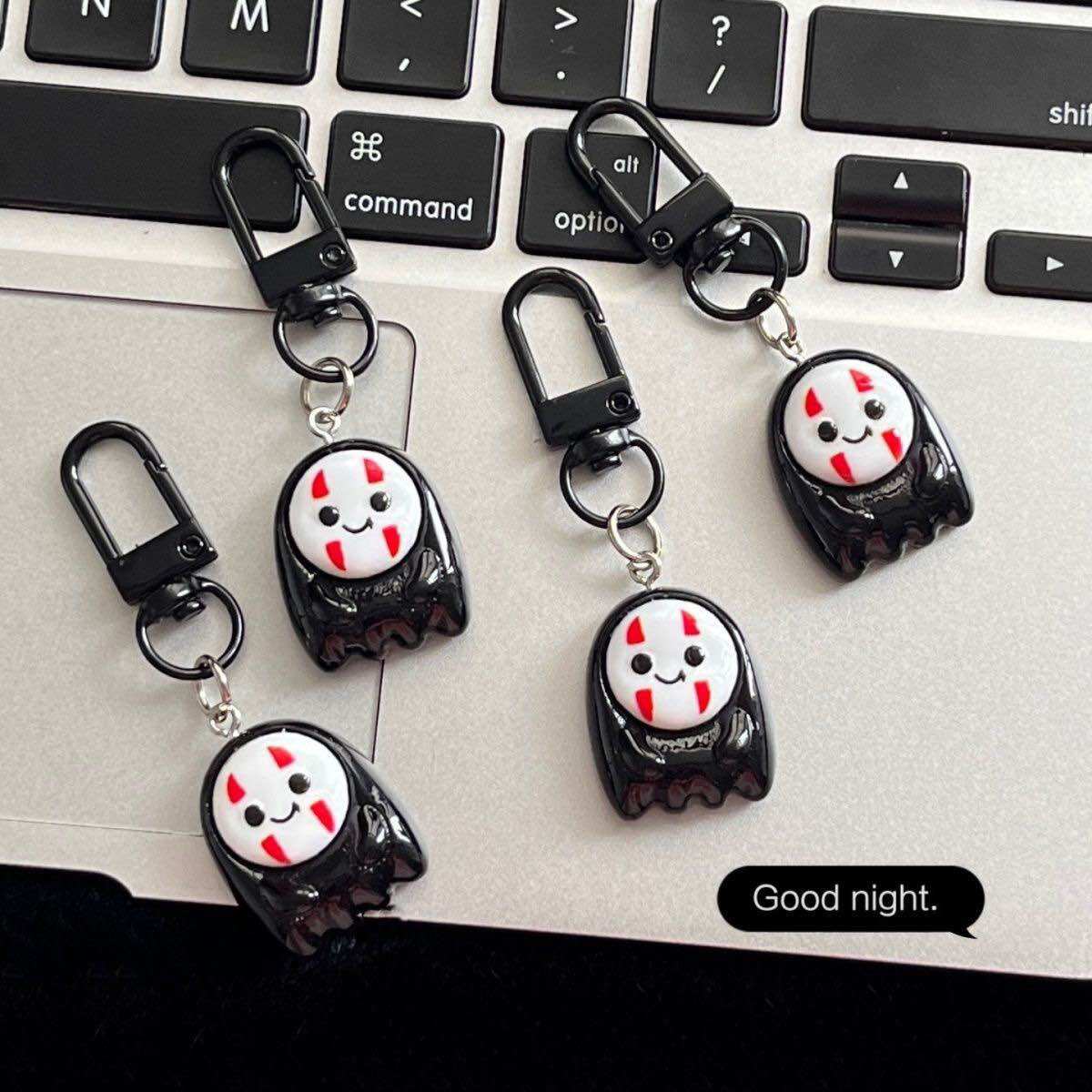 Móc khoá vô diện cute