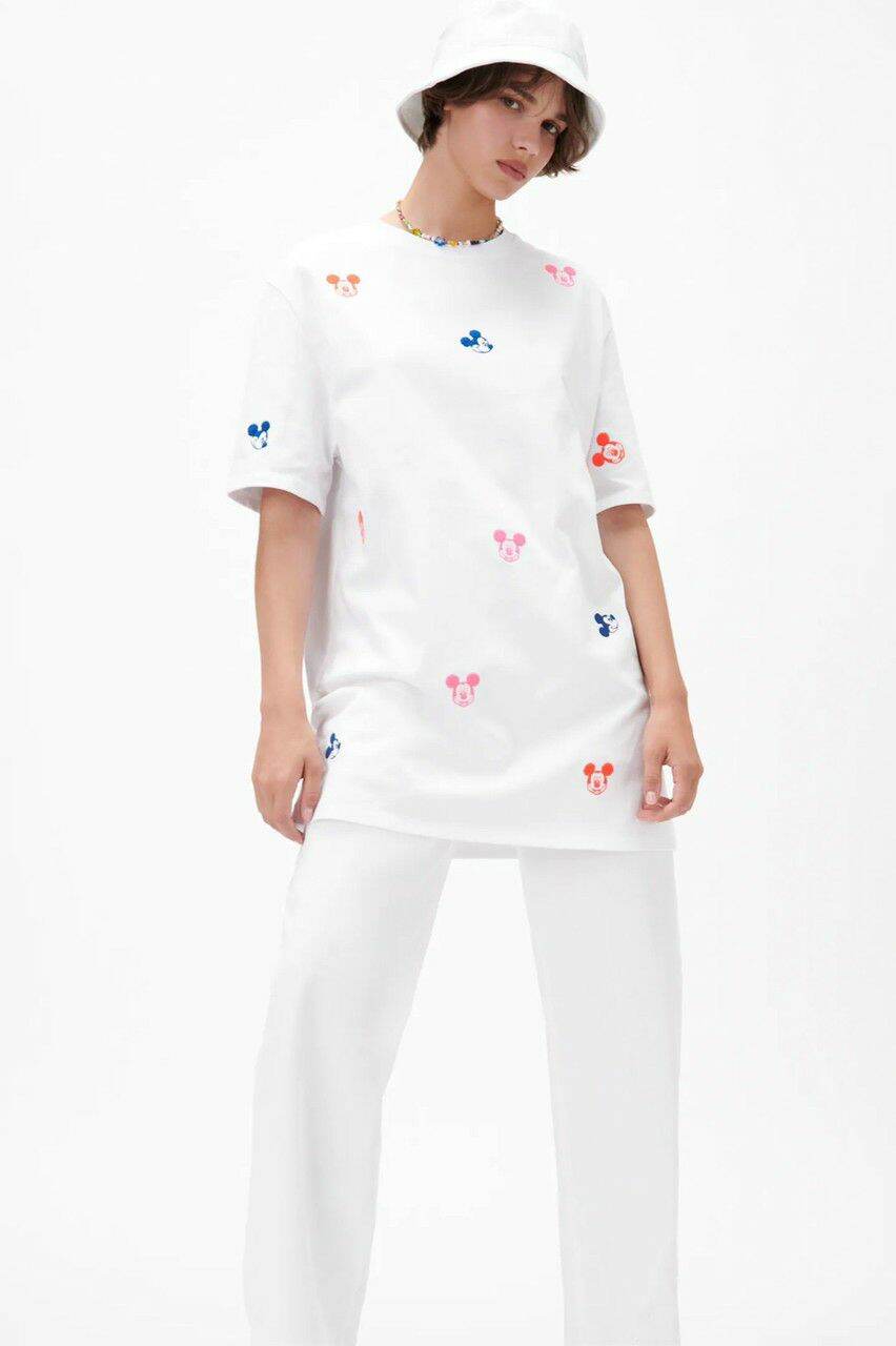 Áo thun nữ ngắn tay in hình Mickey full thân