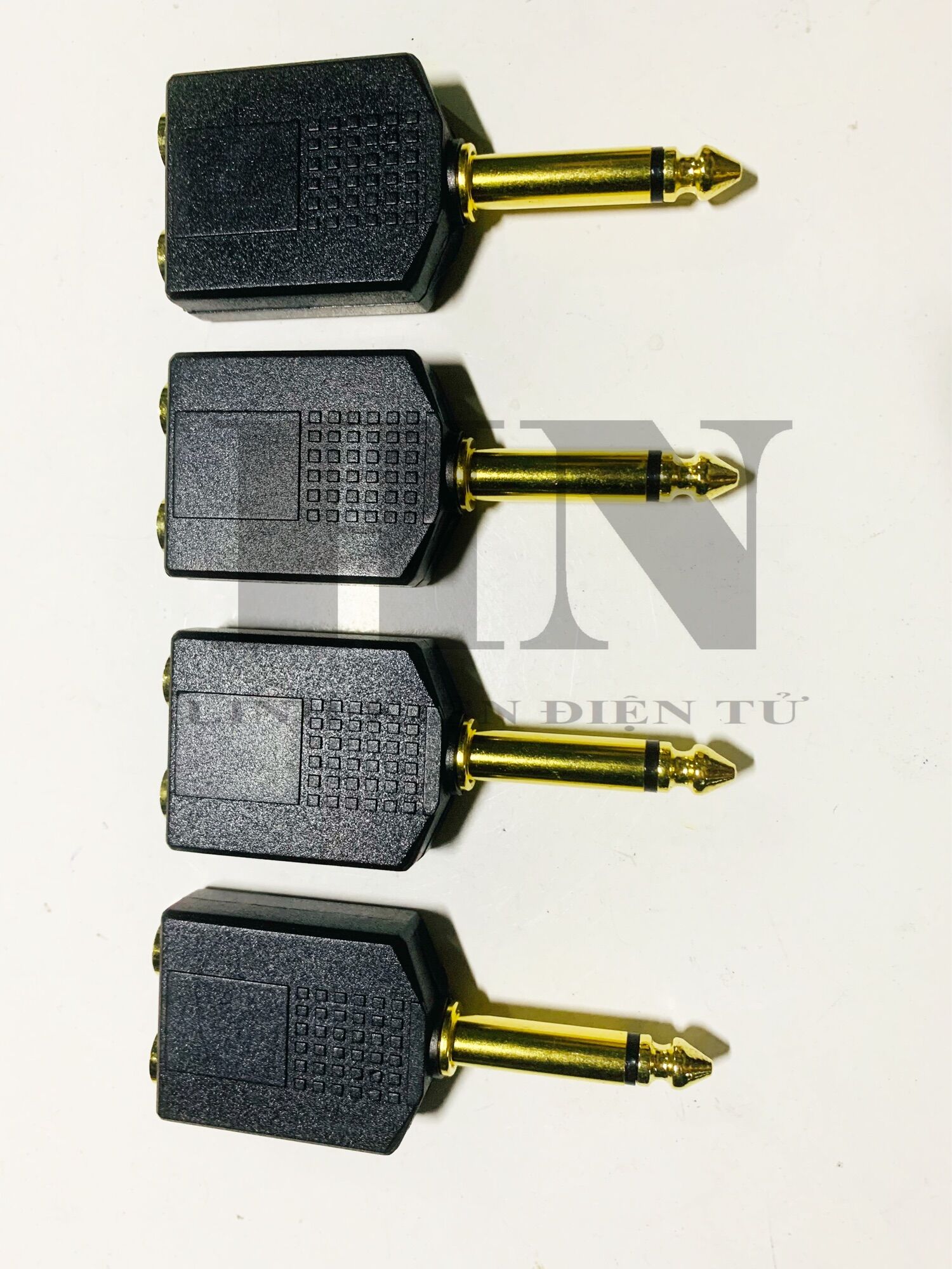 Jack 6Ly- 1 Đầu Đực Ra 2 Cái Mạ Vàng