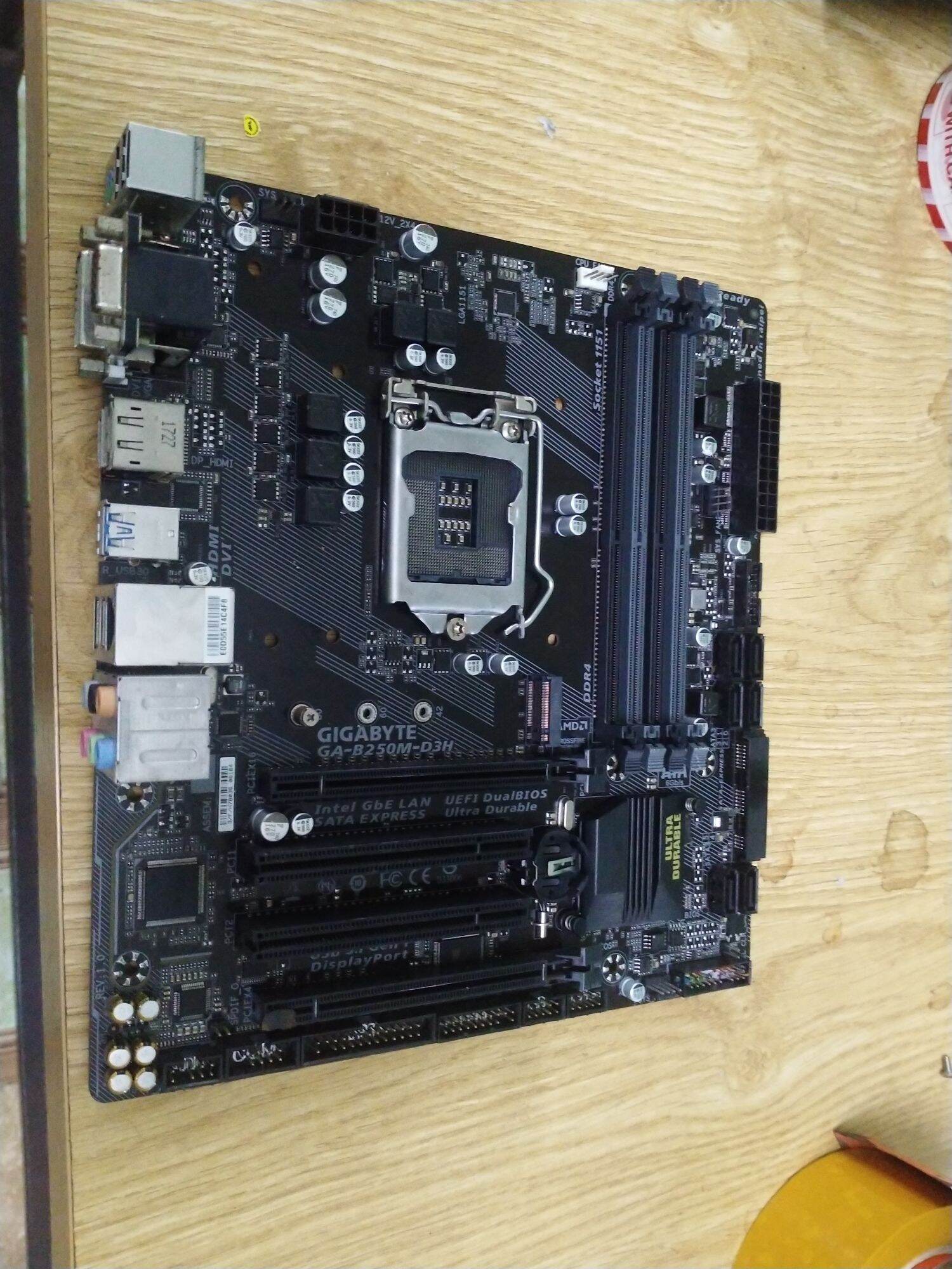 mainboard gigabyte b250  (4khe)