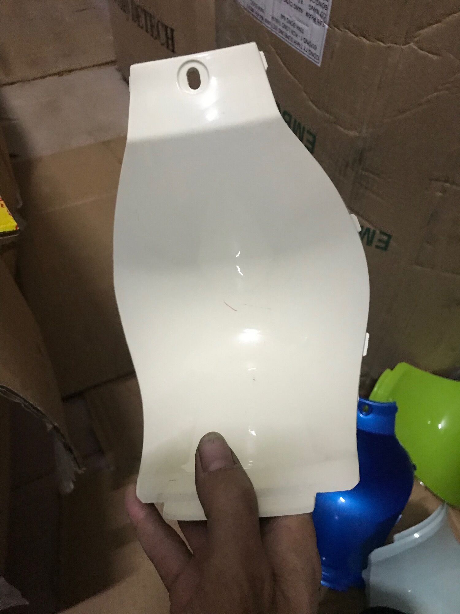 Lượn giữa xe máy cúp kiểng đời mới có đủ các màu sơn